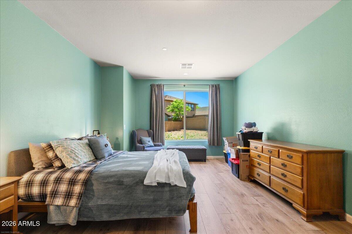 MOUNTAIN GATE - Residential