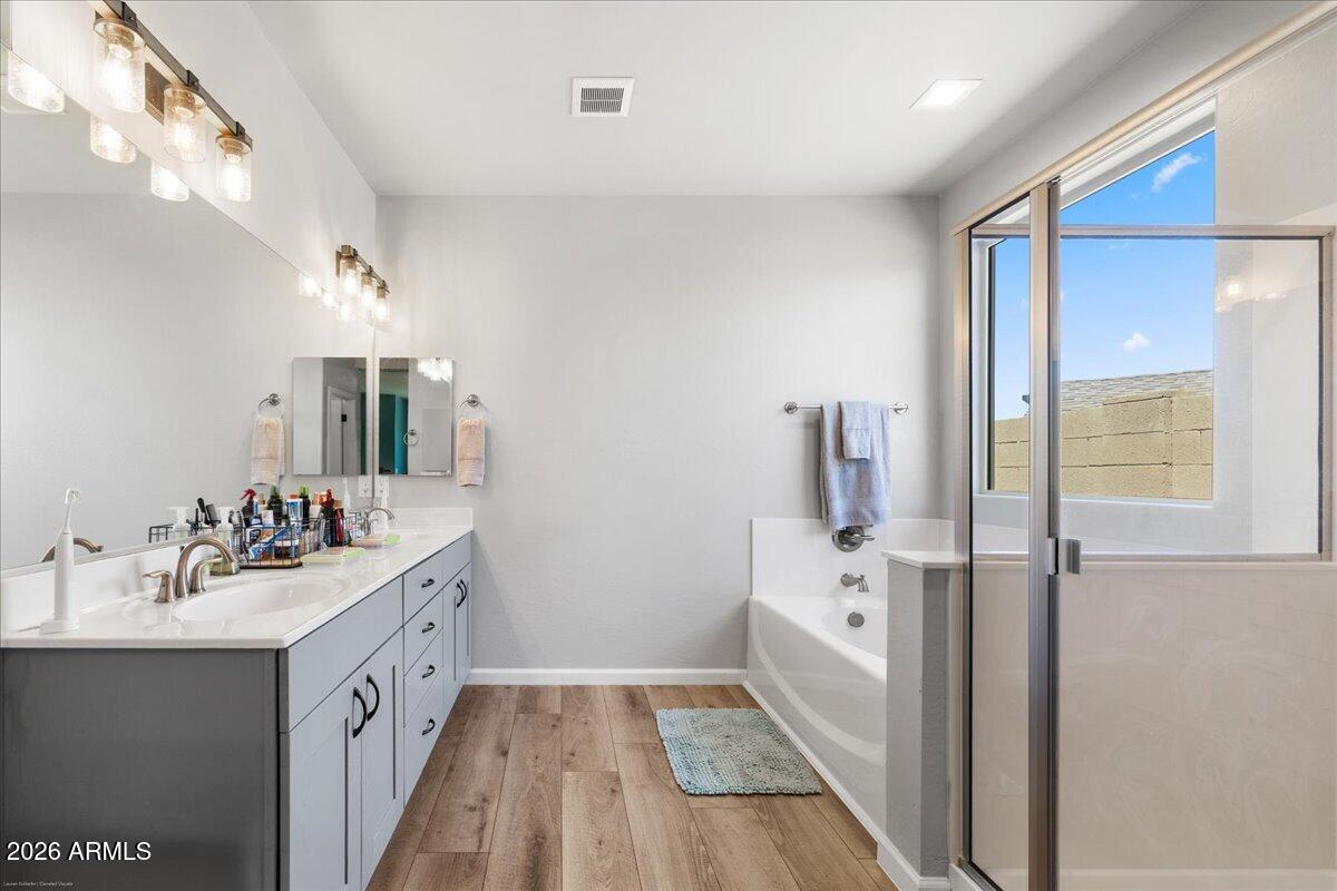MOUNTAIN GATE - Residential