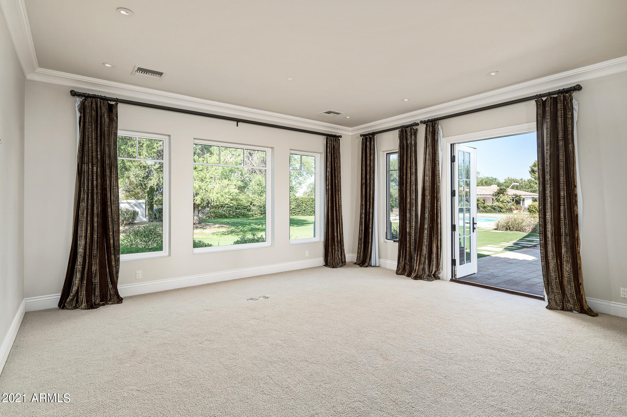 ELMARO ESTATES - Residential