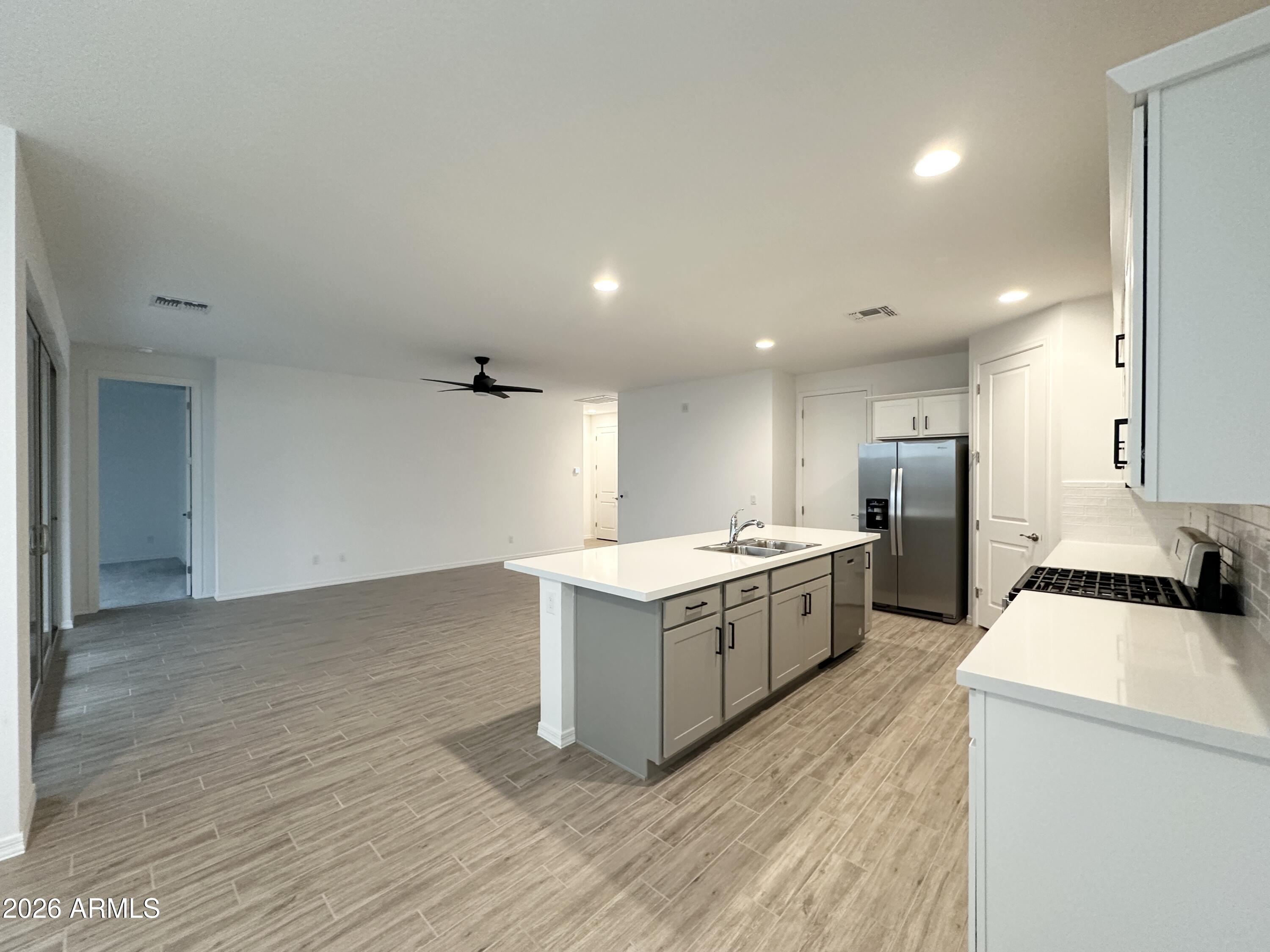 EASTMARK DU 3/4 NORTH PHASE 5 MDR - Residential