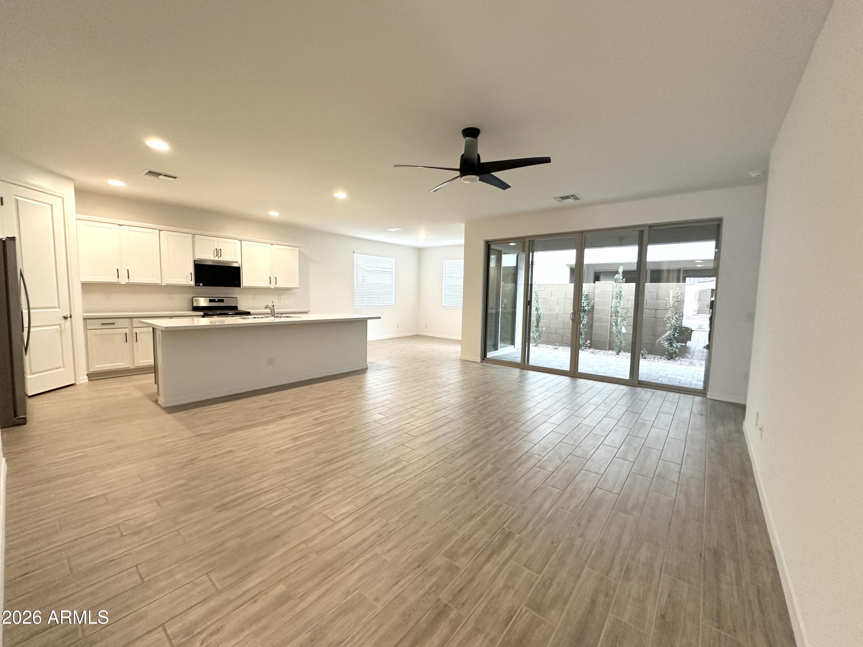 EASTMARK DU 3/4 NORTH PHASE 5 MDR - Residential