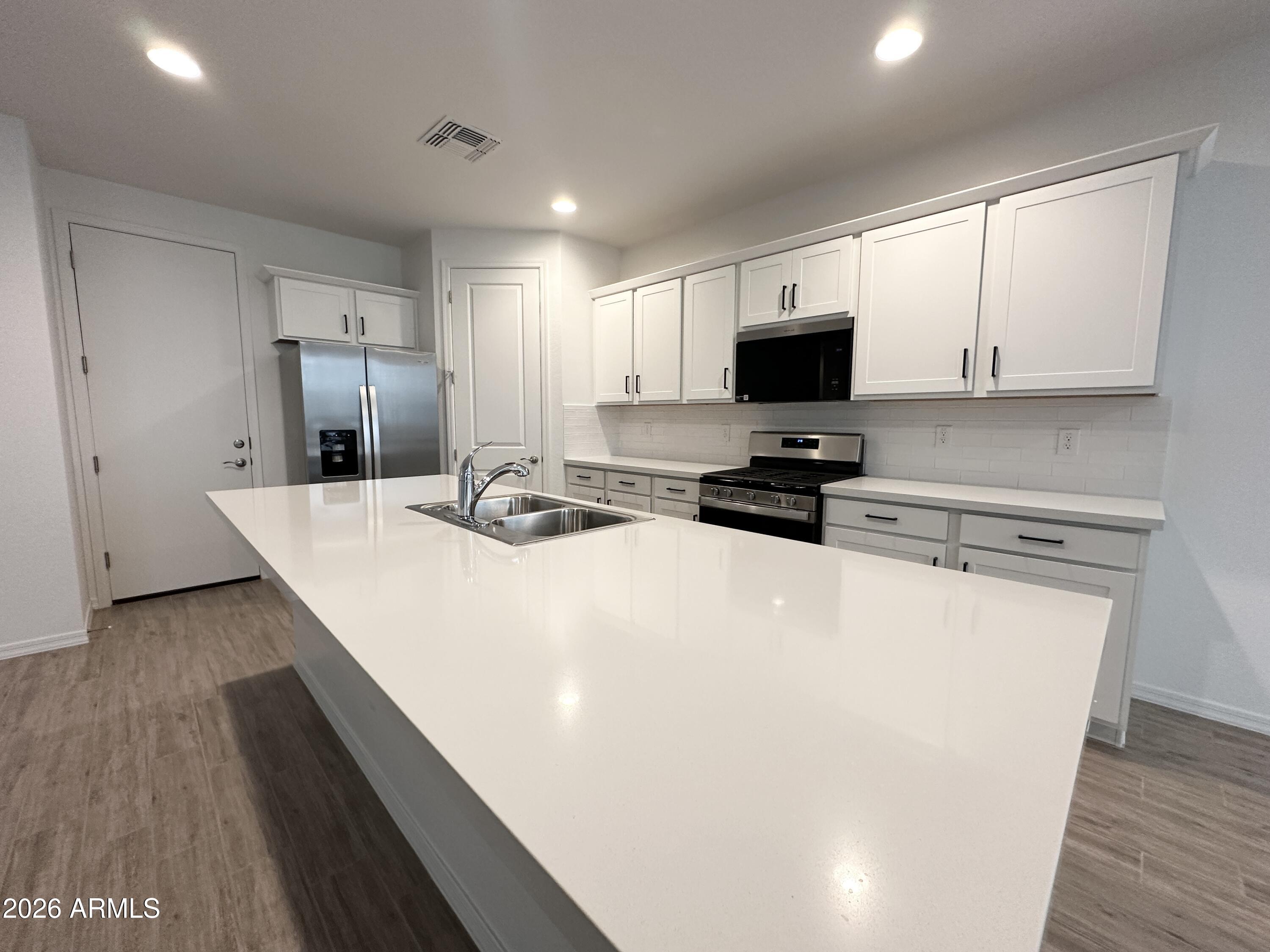 EASTMARK DU 3/4 NORTH PHASE 5 MDR - Residential