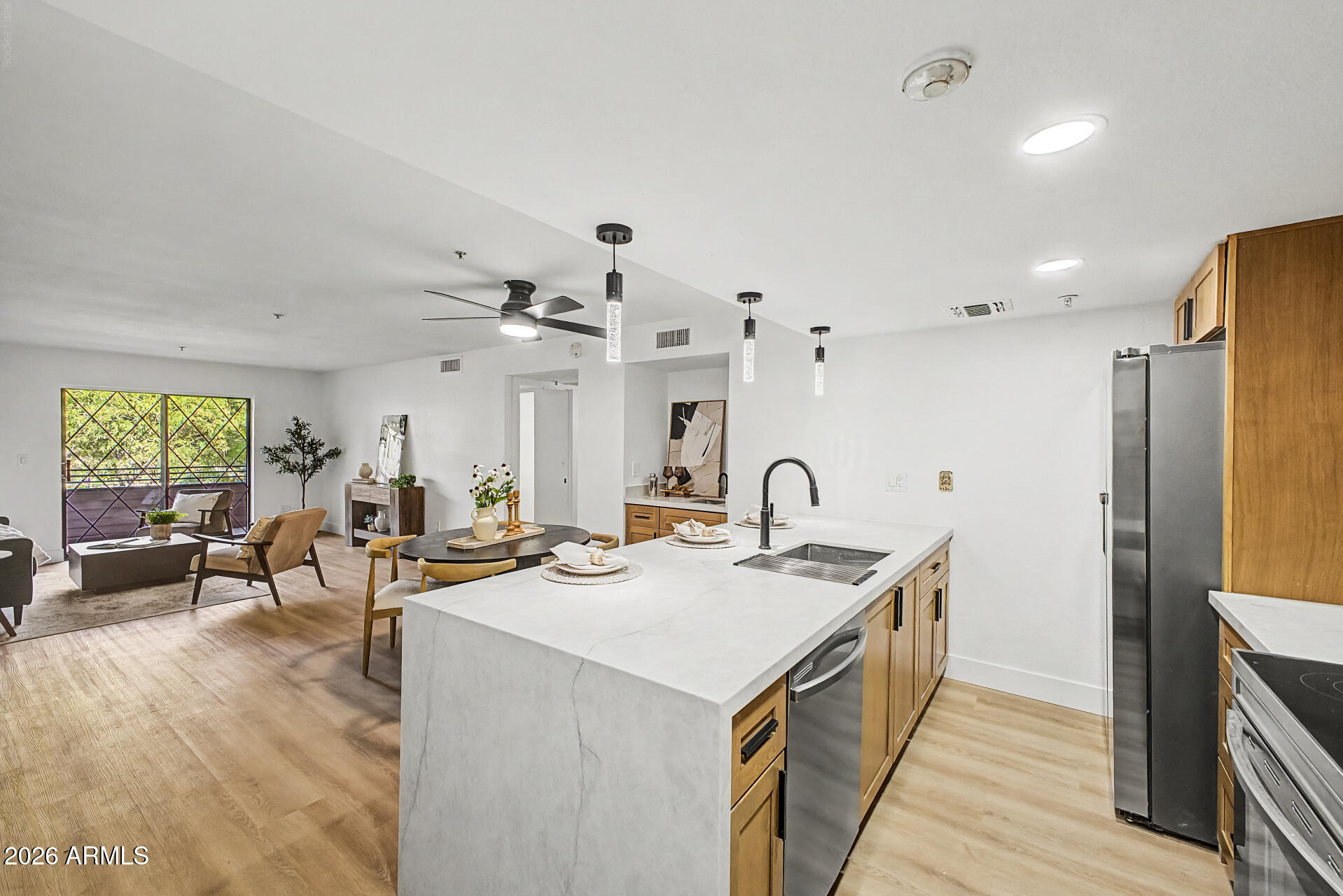 SCOTTSDALE SPRINGS CONDOMINIUMS - Residential