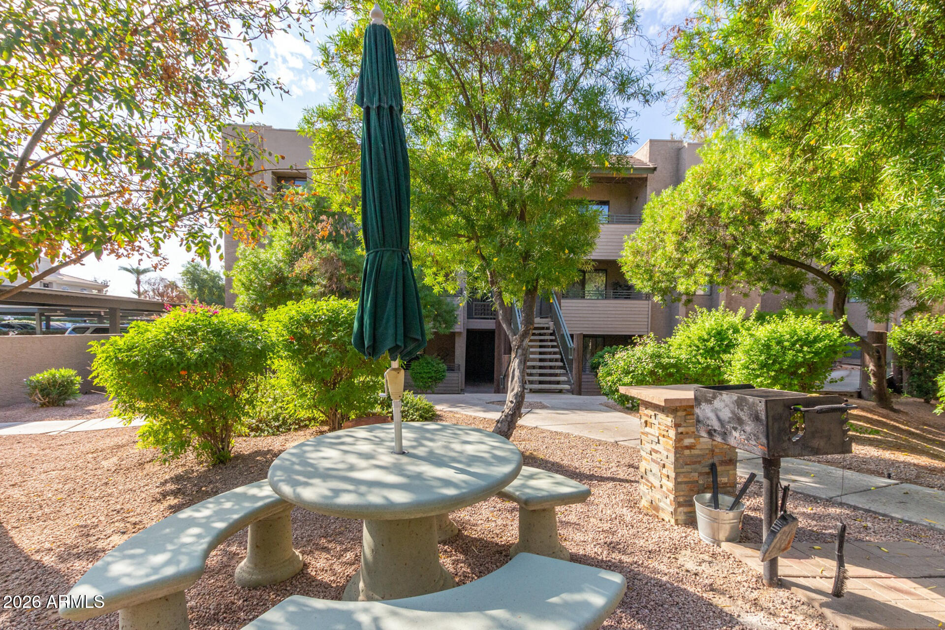 SCOTTSDALE SPRINGS CONDOMINIUMS - Residential