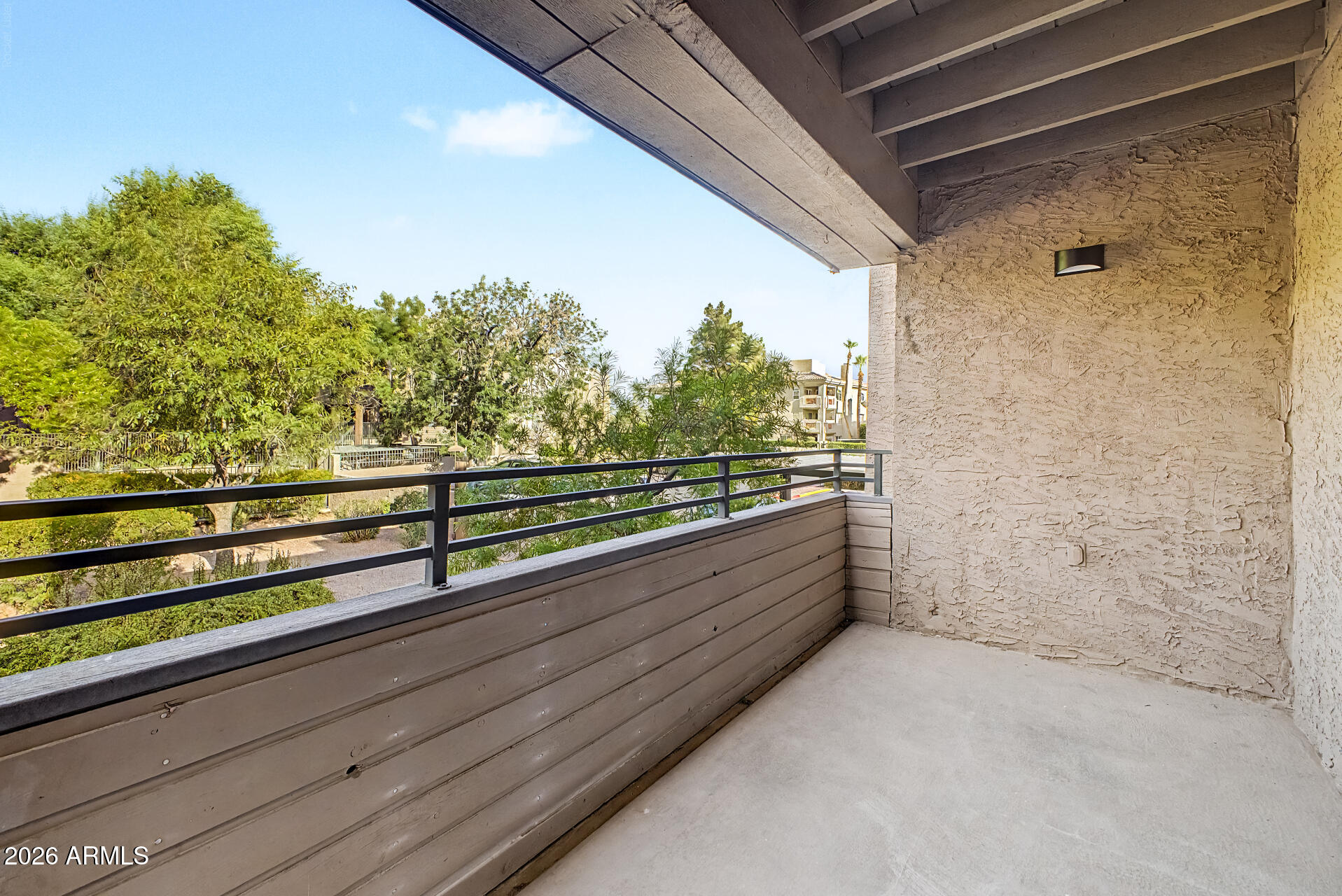 SCOTTSDALE SPRINGS CONDOMINIUMS - Residential