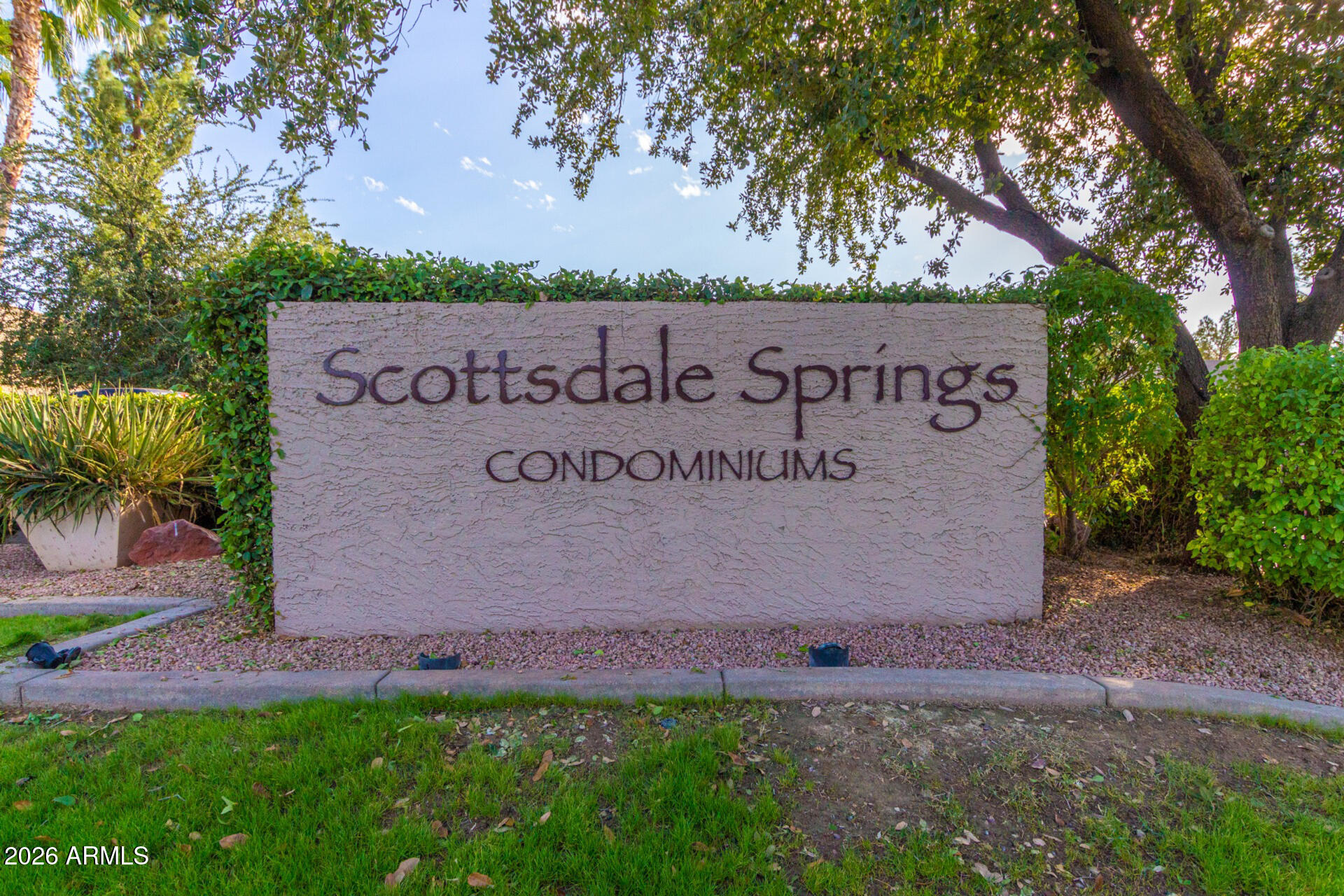 SCOTTSDALE SPRINGS CONDOMINIUMS - Residential