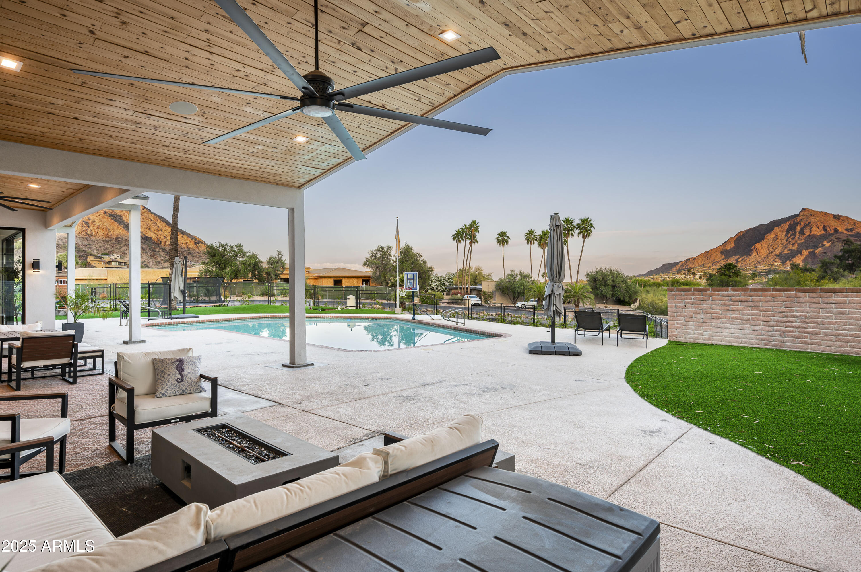 CHOLLA GARDENS UNIT 2 - Residential