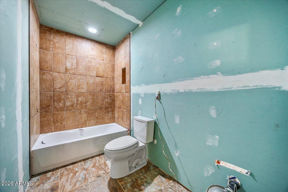 TAL WI WI ESTATES - Residential