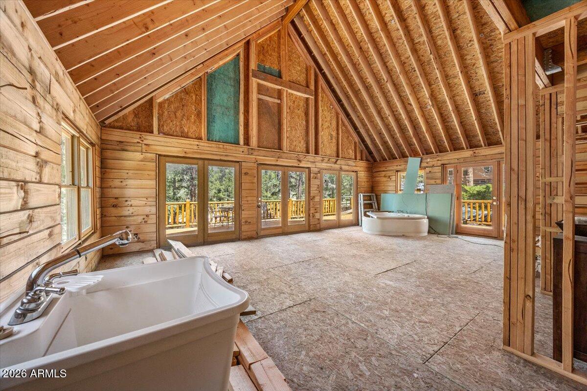 TAL WI WI ESTATES - Residential