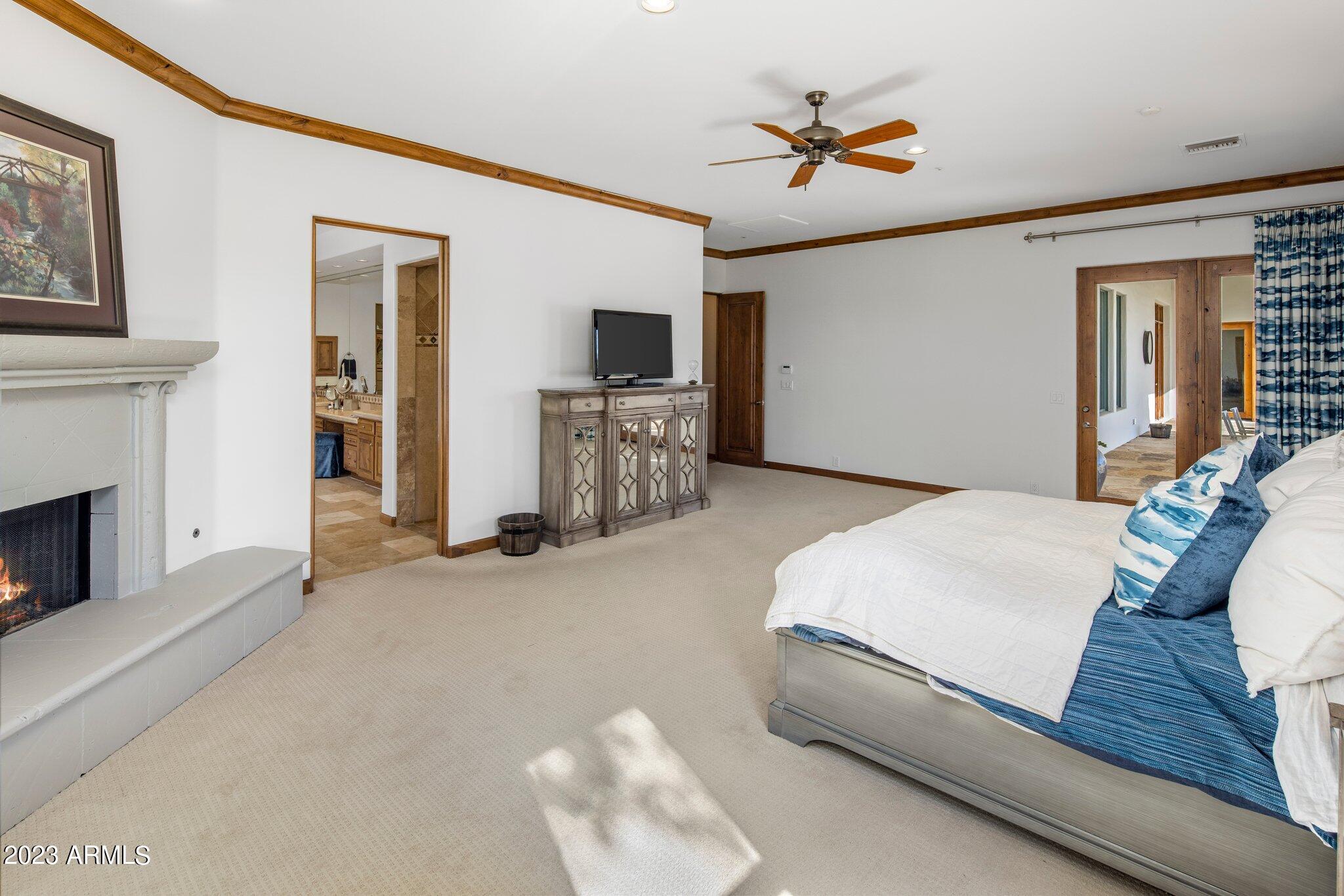 PV MANOR - Residential