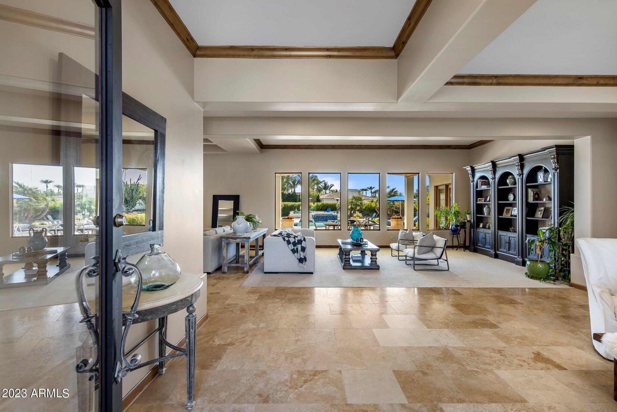 PV MANOR - Residential