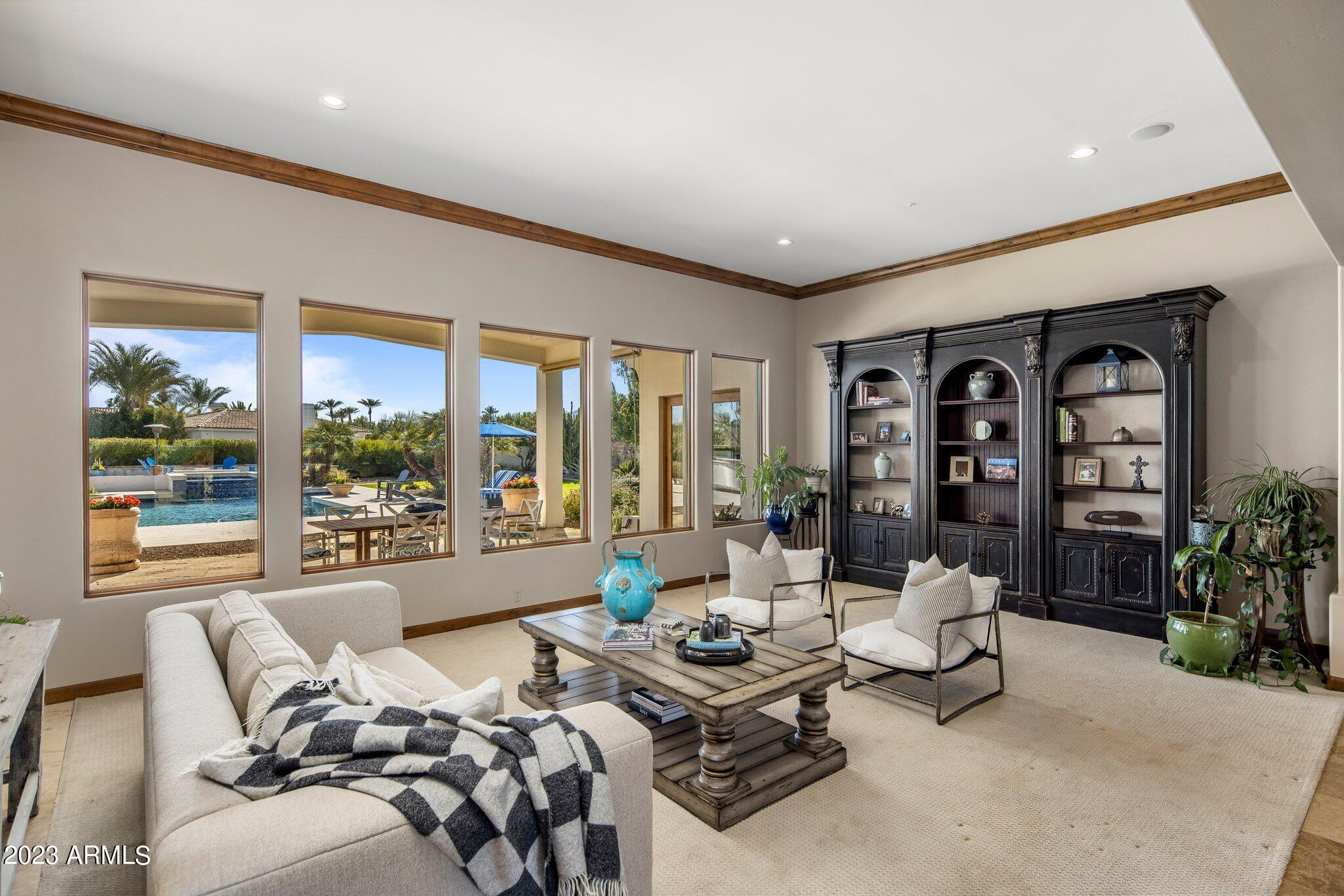 PV MANOR - Residential