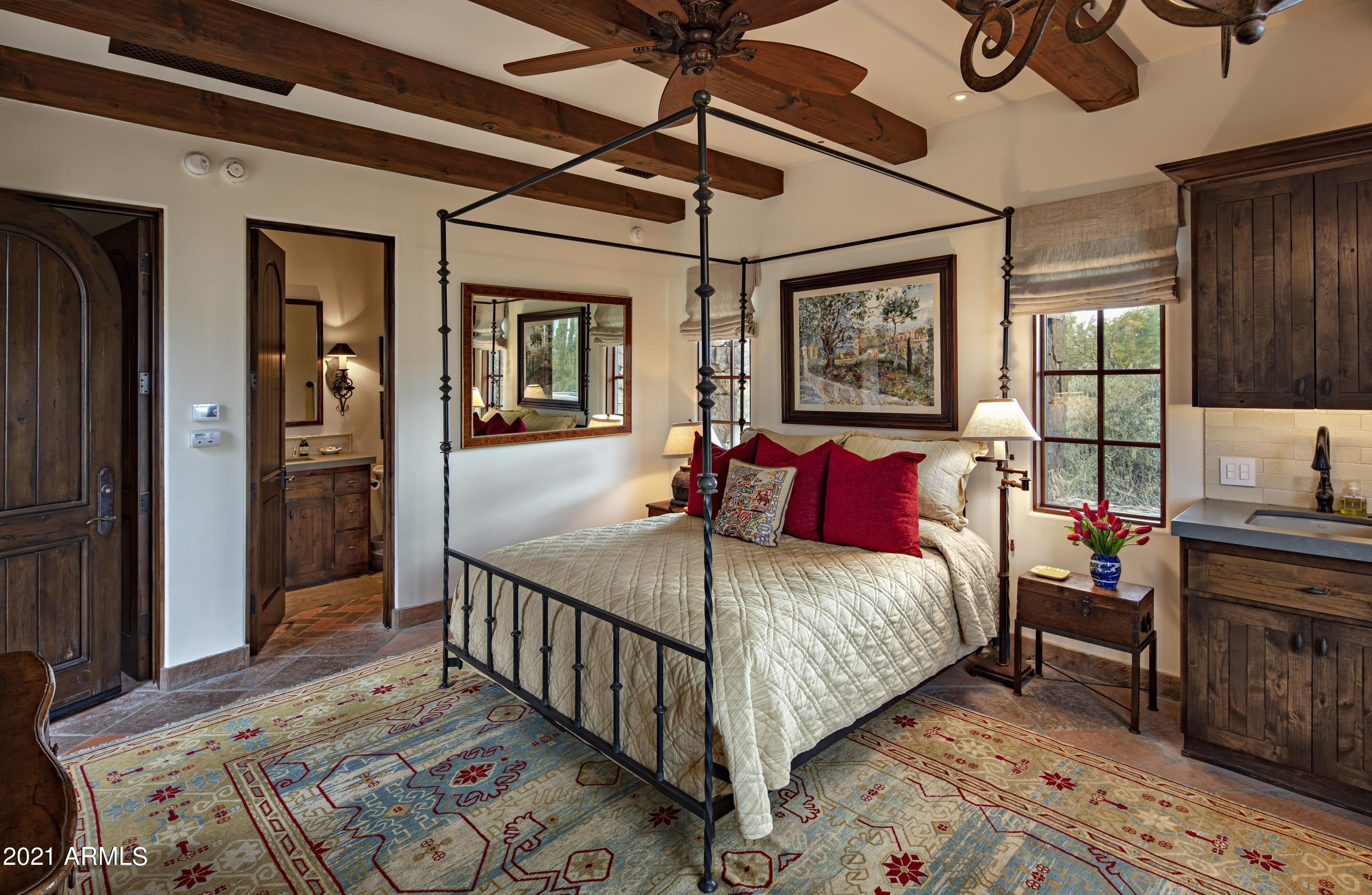 ESTANCIA - Residential