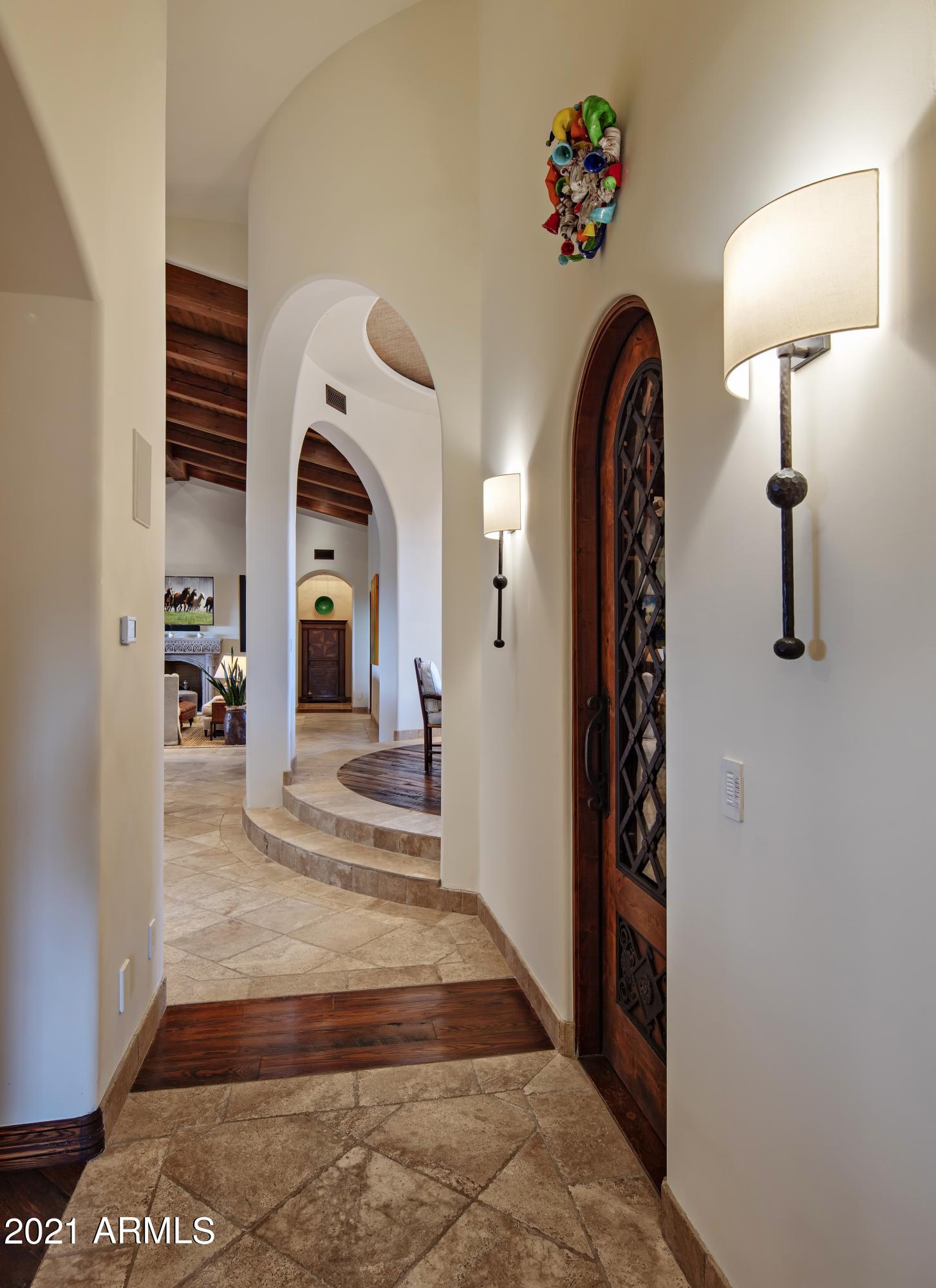 ESTANCIA - Residential