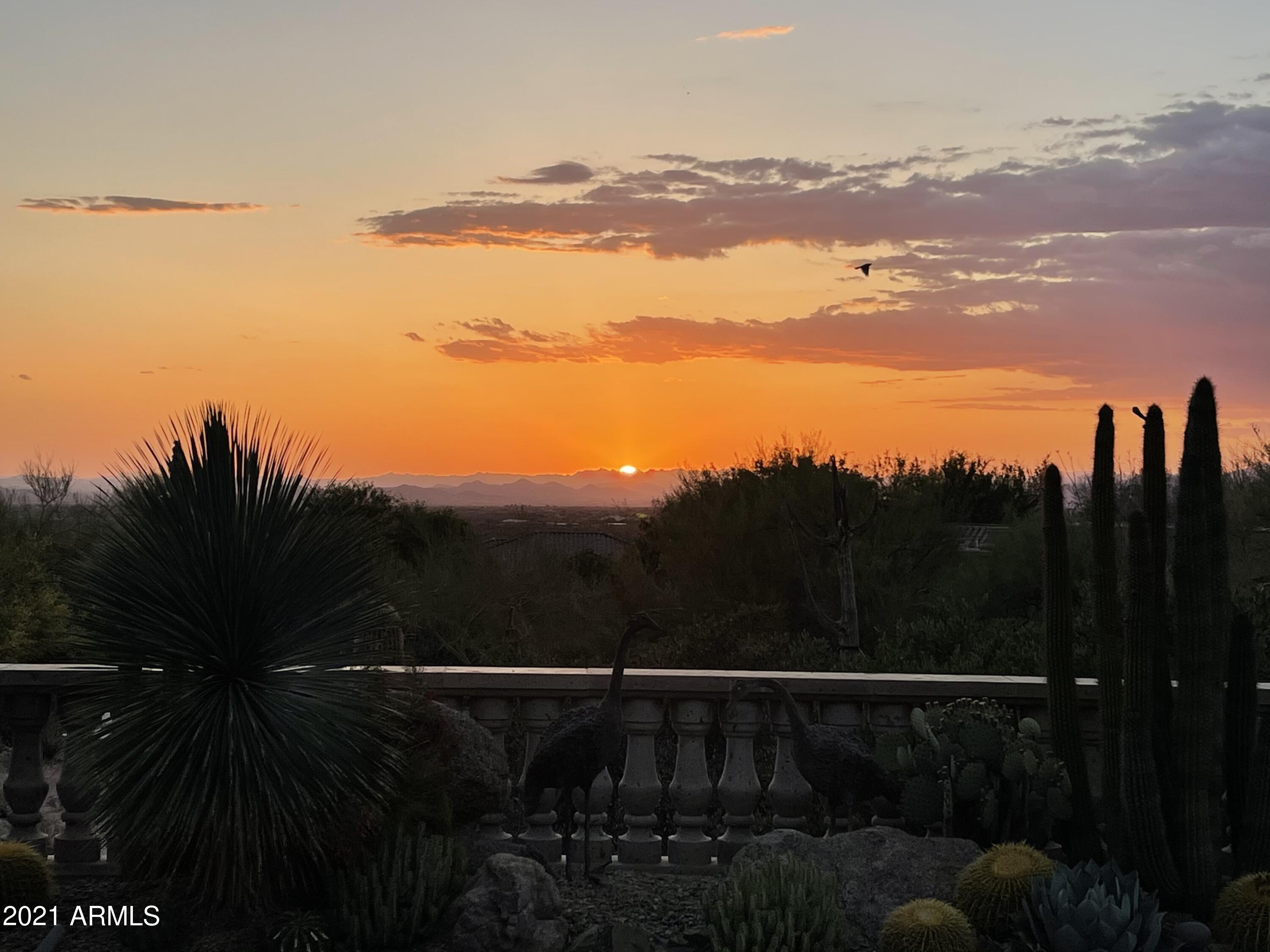 ESTANCIA - Residential