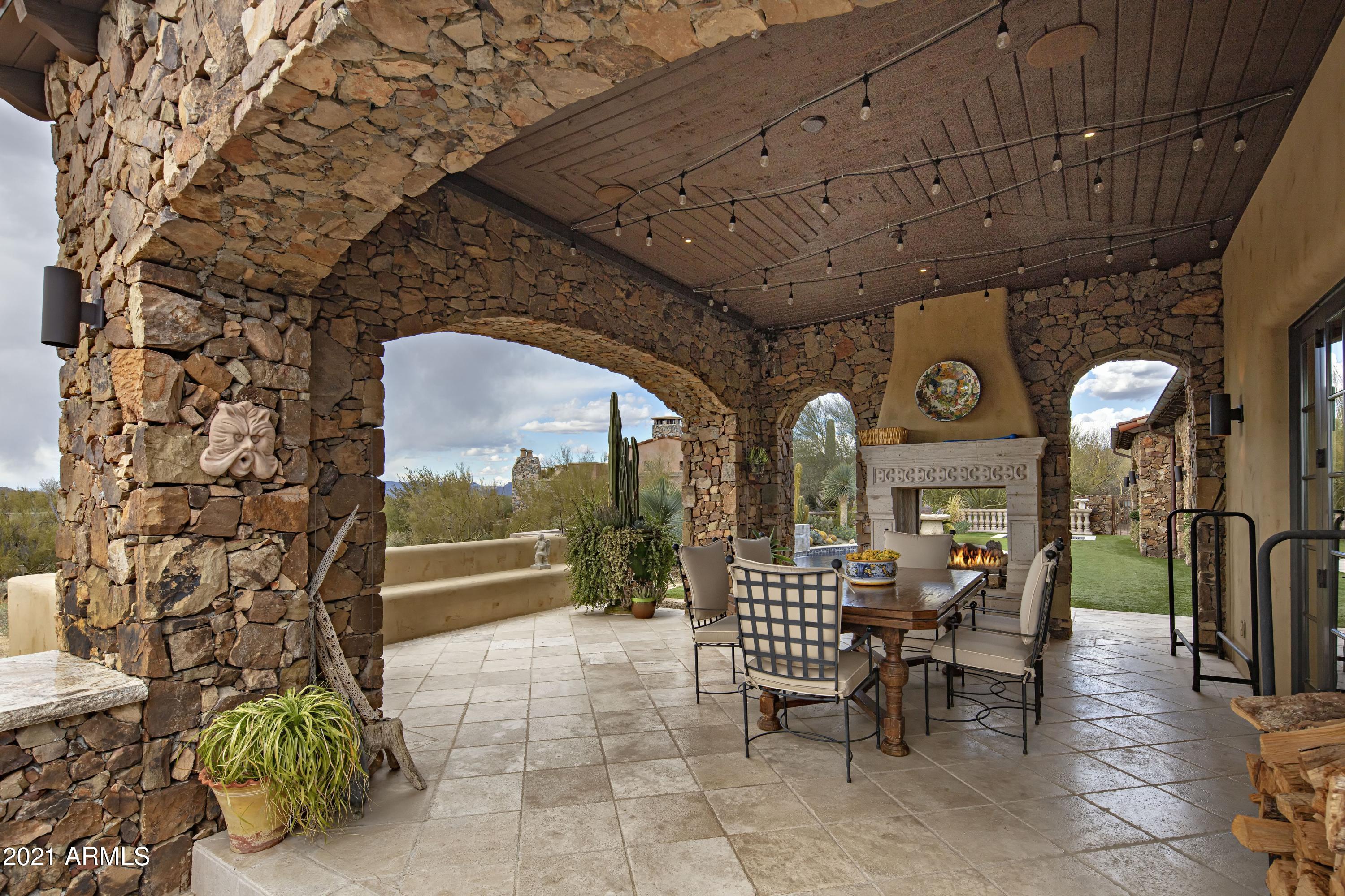 ESTANCIA - Residential