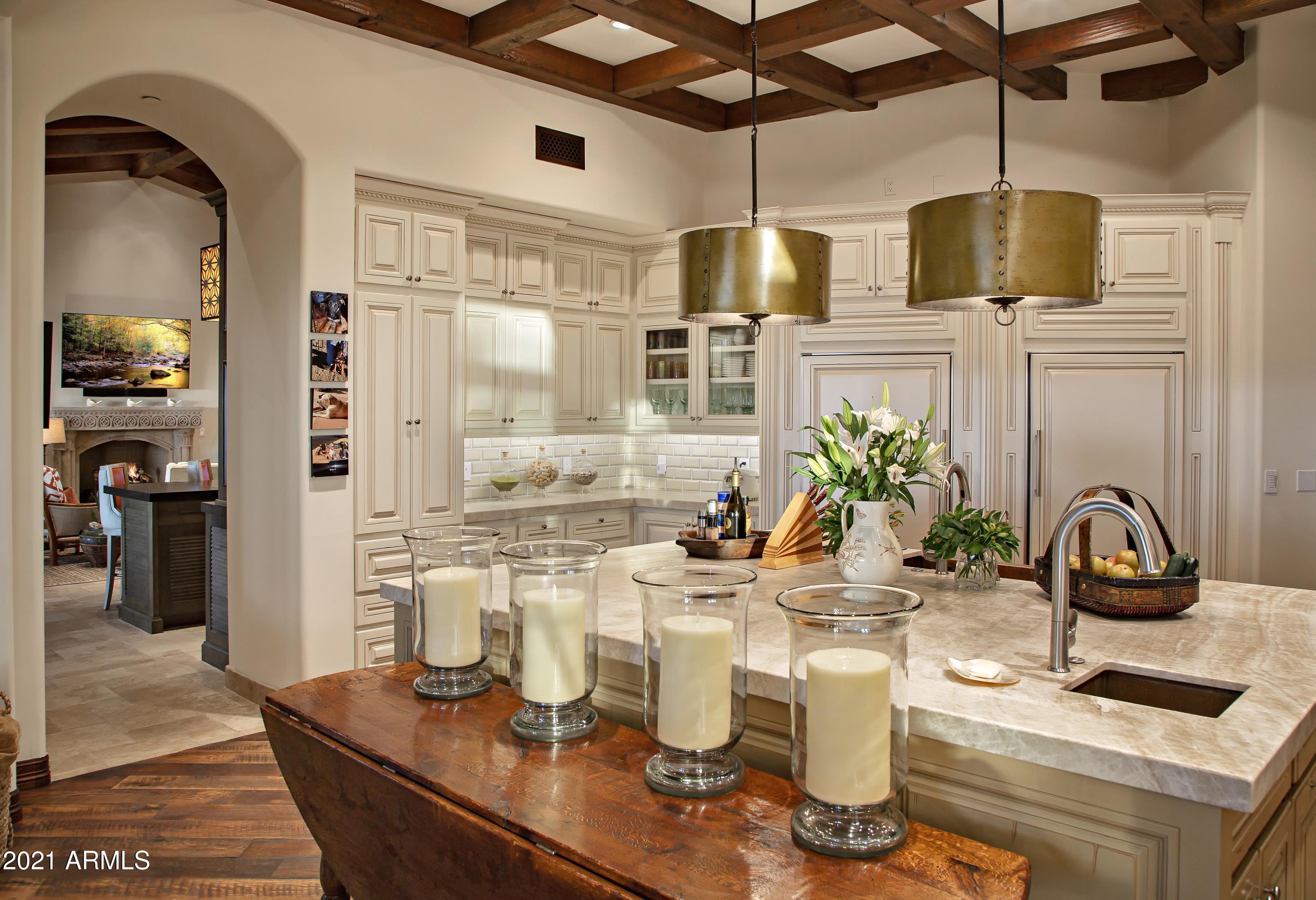 ESTANCIA - Residential