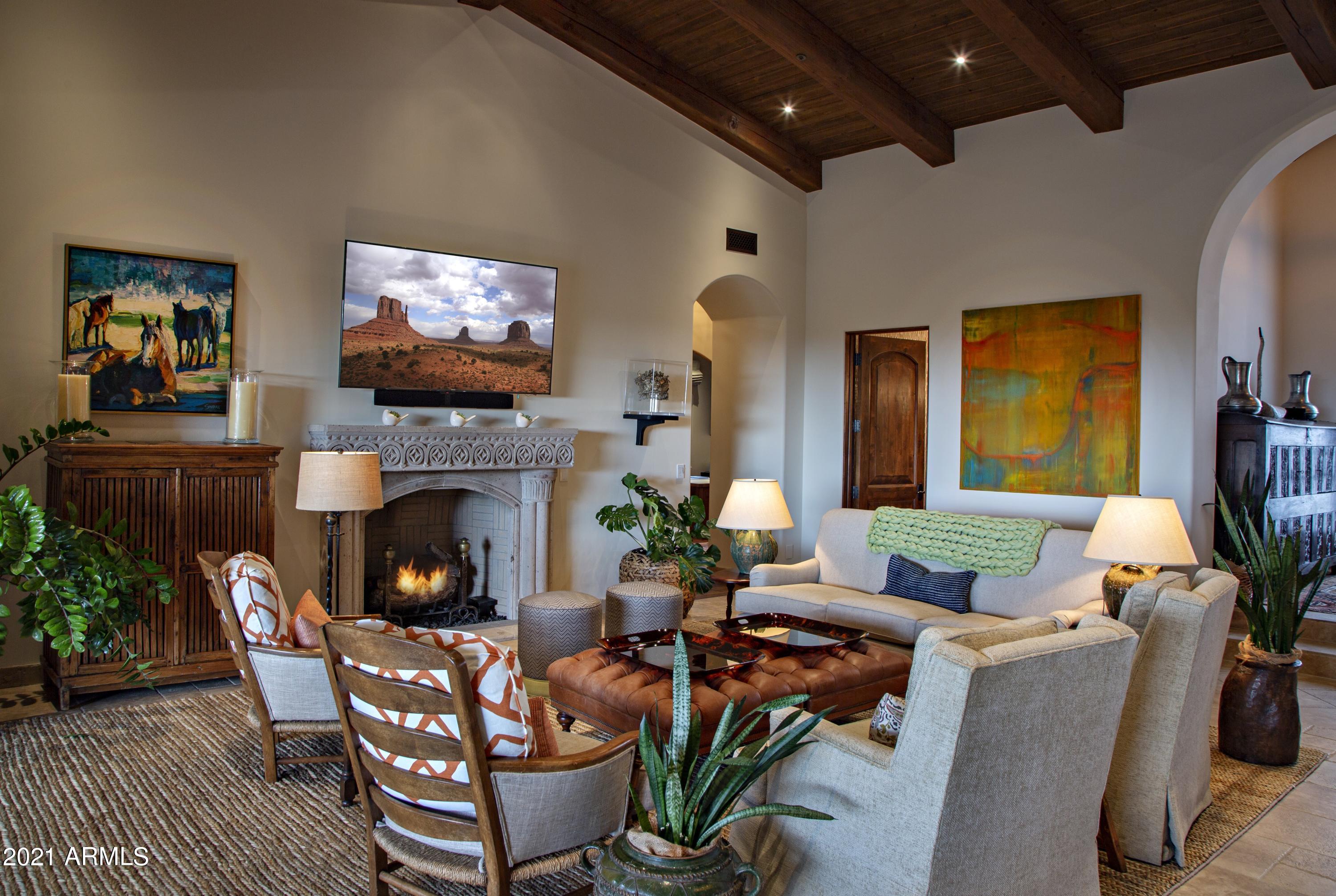 ESTANCIA - Residential