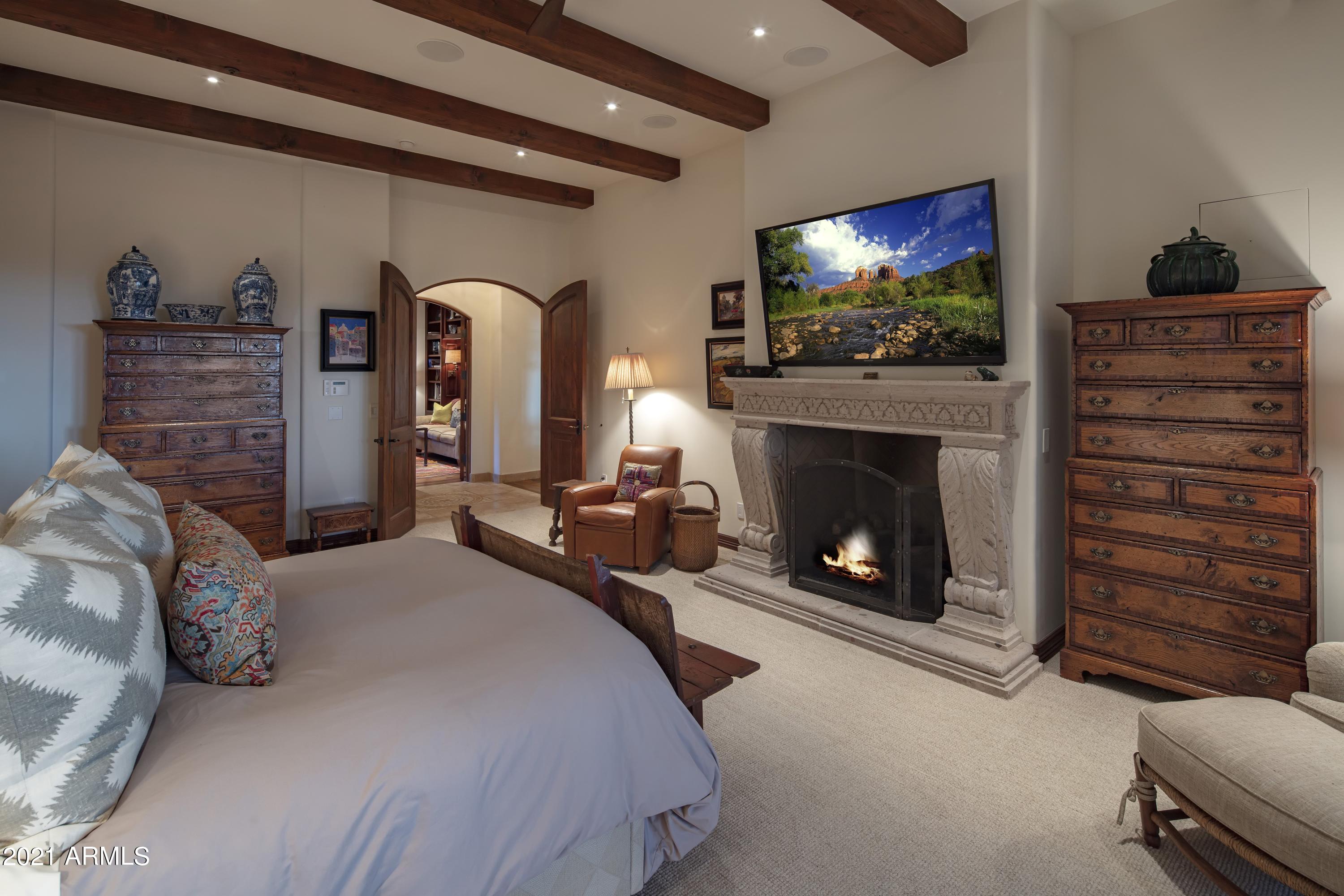 ESTANCIA - Residential