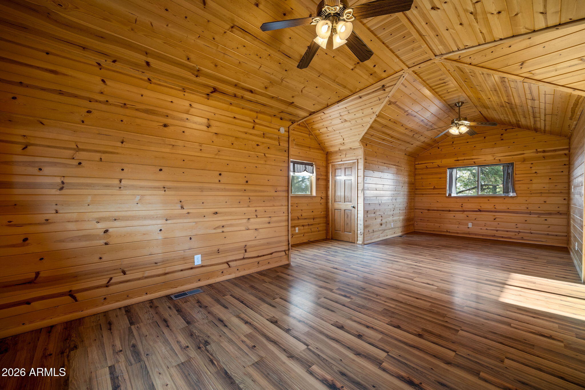 BUCKSKIN ARTISTS COMMUNITY WEST - Residential