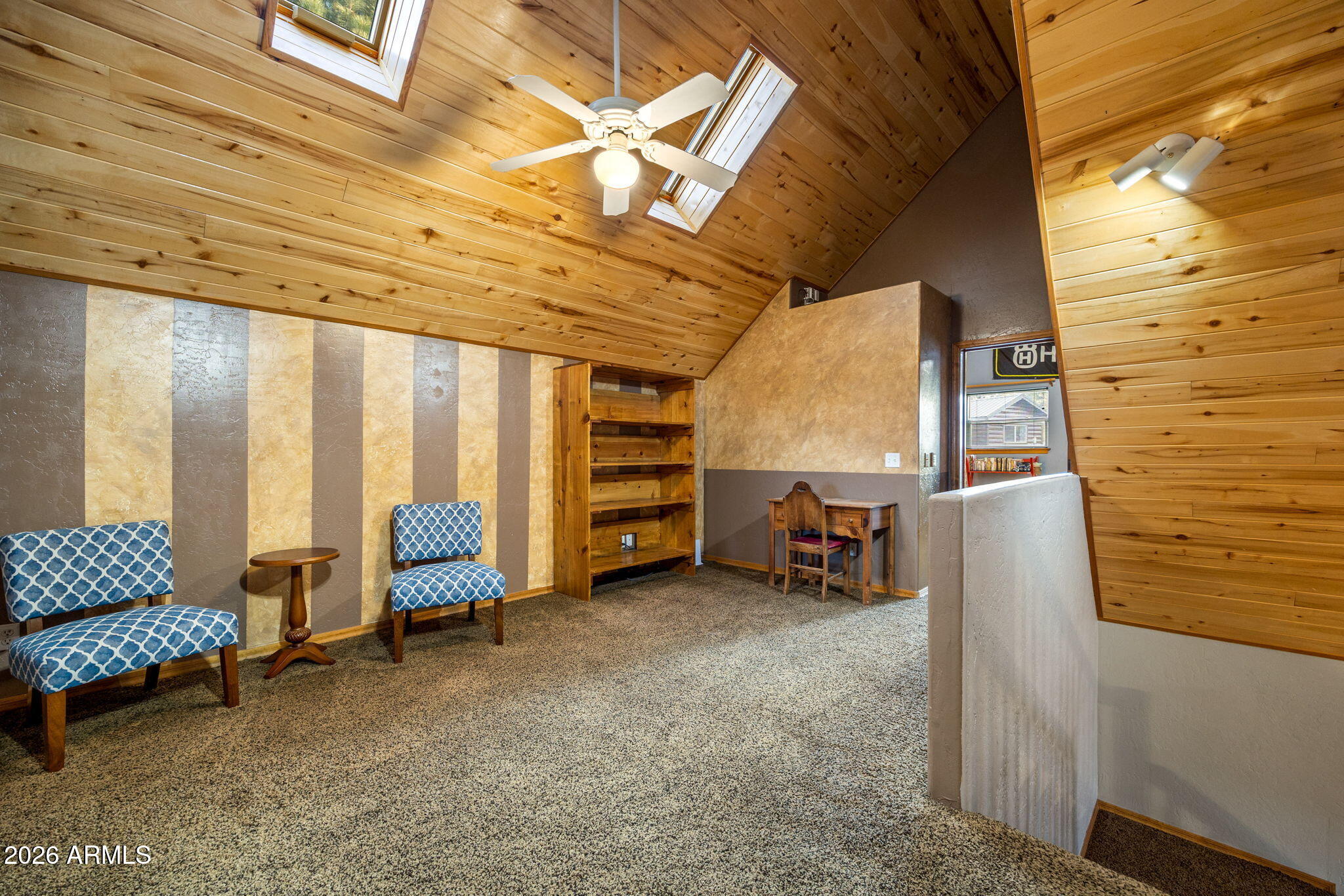 BUCKSKIN ARTISTS COMMUNITY WEST - Residential