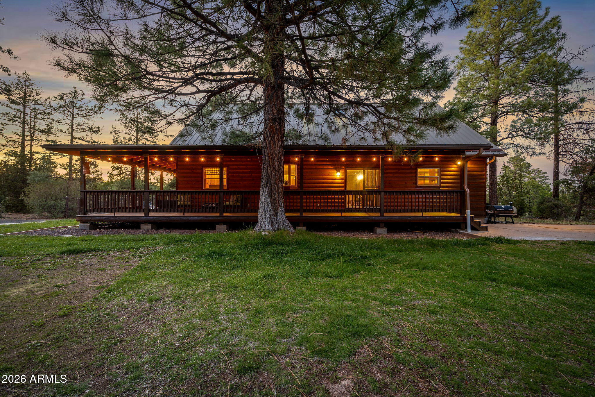 BUCKSKIN ARTISTS COMMUNITY WEST - Residential