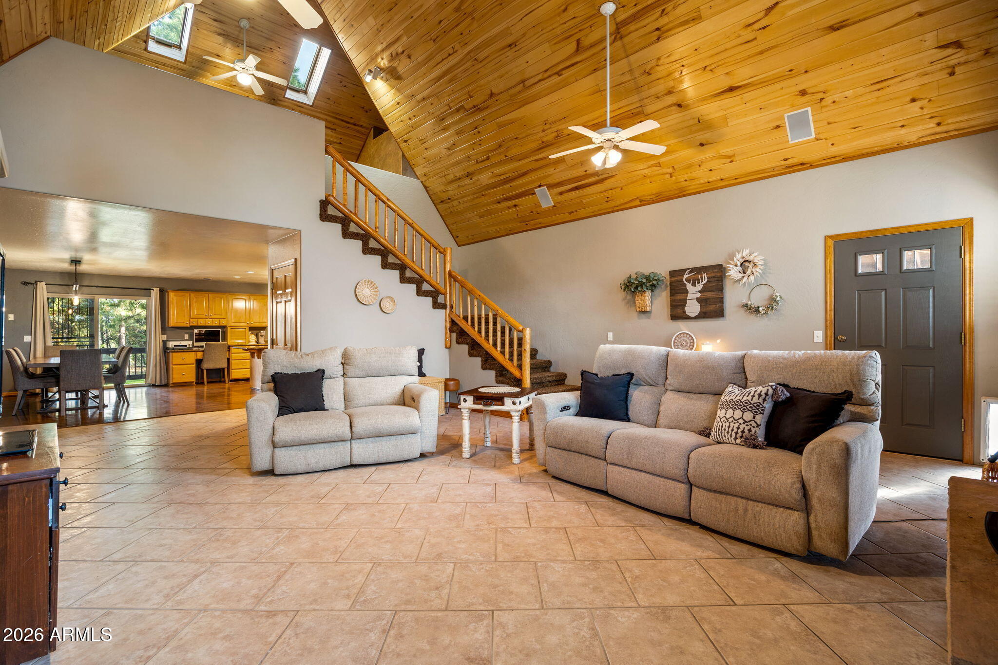 BUCKSKIN ARTISTS COMMUNITY WEST - Residential