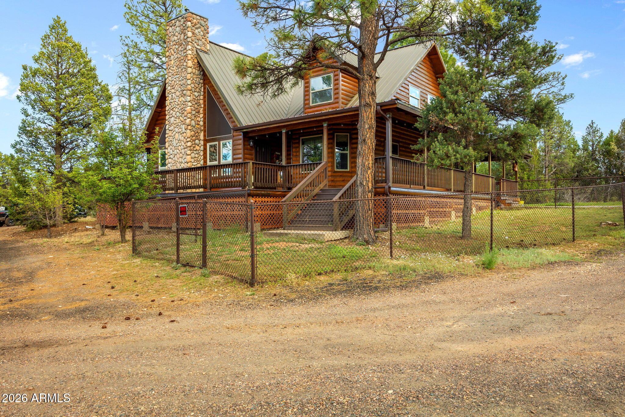 BUCKSKIN ARTISTS COMMUNITY WEST - Residential