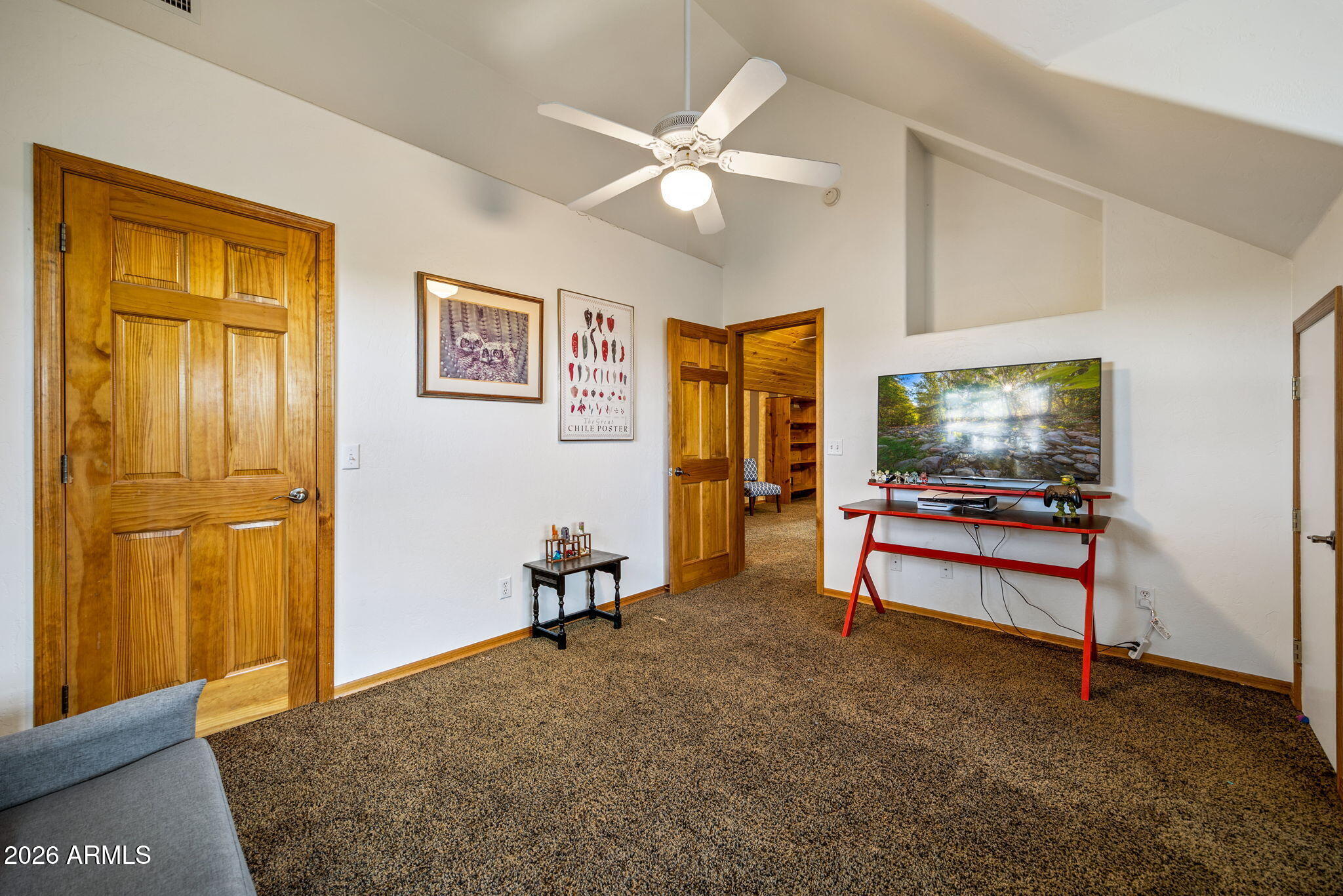 BUCKSKIN ARTISTS COMMUNITY WEST - Residential