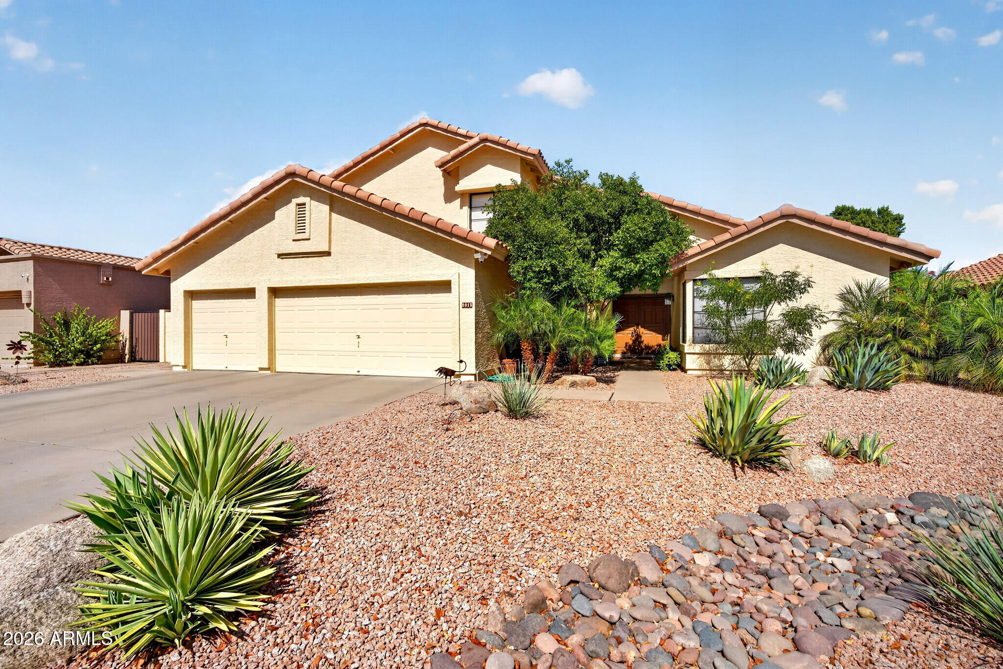 MOVE-IN READY 4 bed 3 ba home in DESIRABLE Warner Ranch! Bright natural light & airy vaulted ceilings welcome you into the formal living/ dining room. Kitchen offers ample cabinet space, granite counters, island w/ breakfast bar & breakfast nook w/ charming bay window. Adjacent family room w/ cozy stacked stone fireplace. RARE downstairs bedroom w/ full bath, ideal for guests or a home office! Primary suite w/ separate shower & soaking tub, dual vanity + his & hers closets. French doors exit to backyard w/ covered patio, paver seating space, lush landscaping & grassy yard! One of Tempe's PREMIER neighborhoods, Warner Ranch offers greenbelts + parks w/ walking paths & playgrounds, top-rated schools & is minutes from shopping, dining, freeways, Price Road Tech Corridor & Sky Harbor Airport