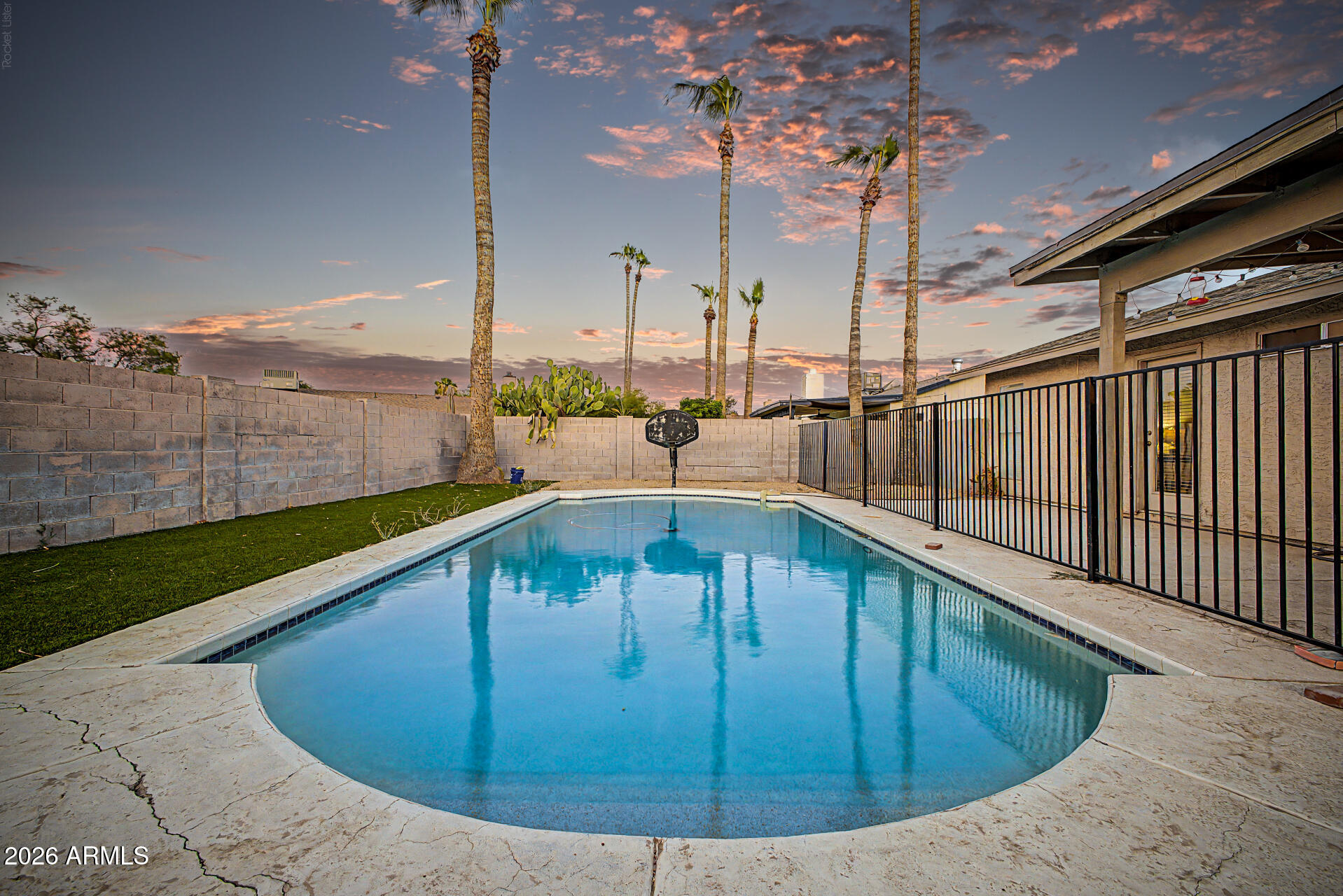 DESERT FOOTHILLS ESTATES UNIT 5 - Residential