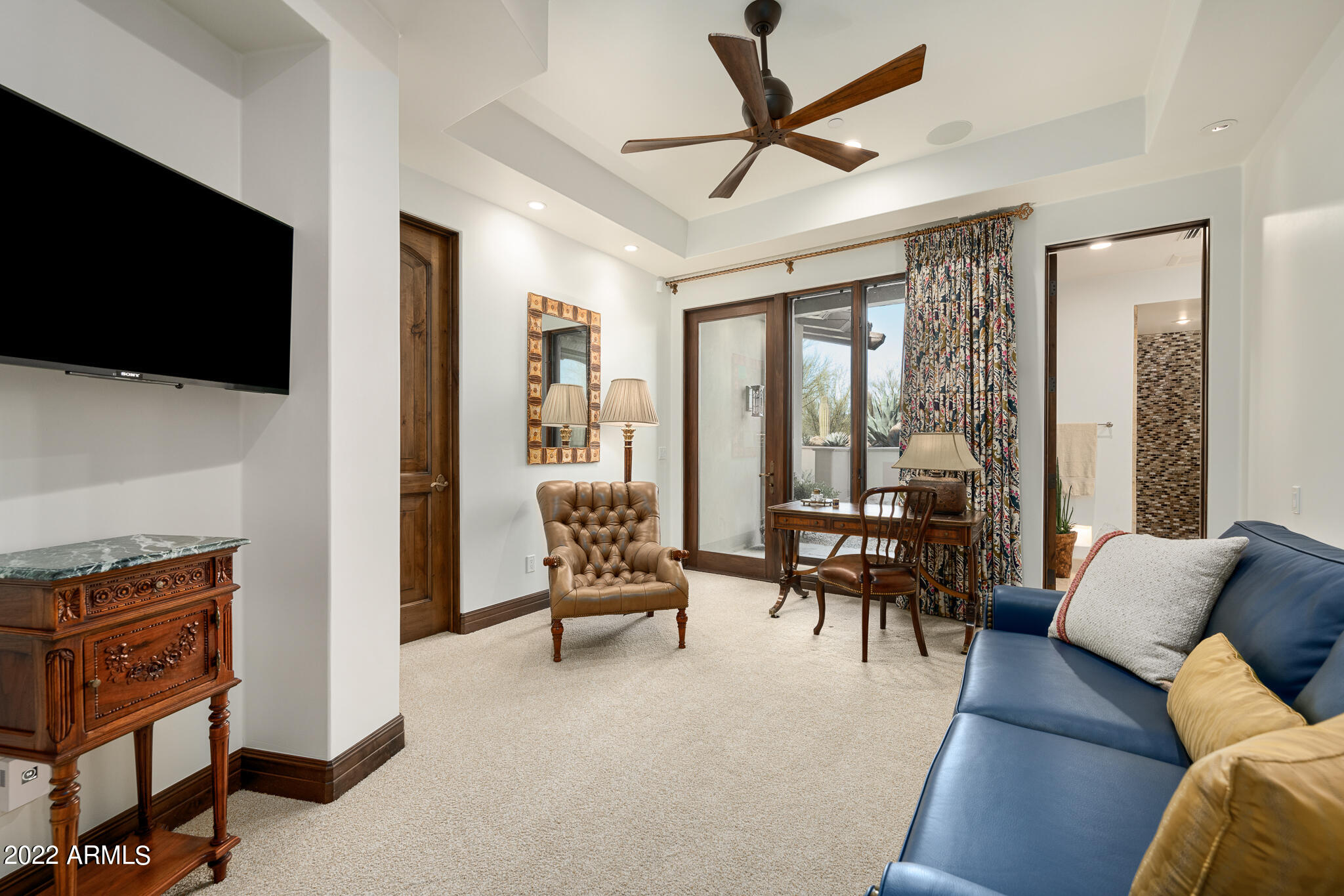 WHISPER ROCK UNIT 3 - Residential