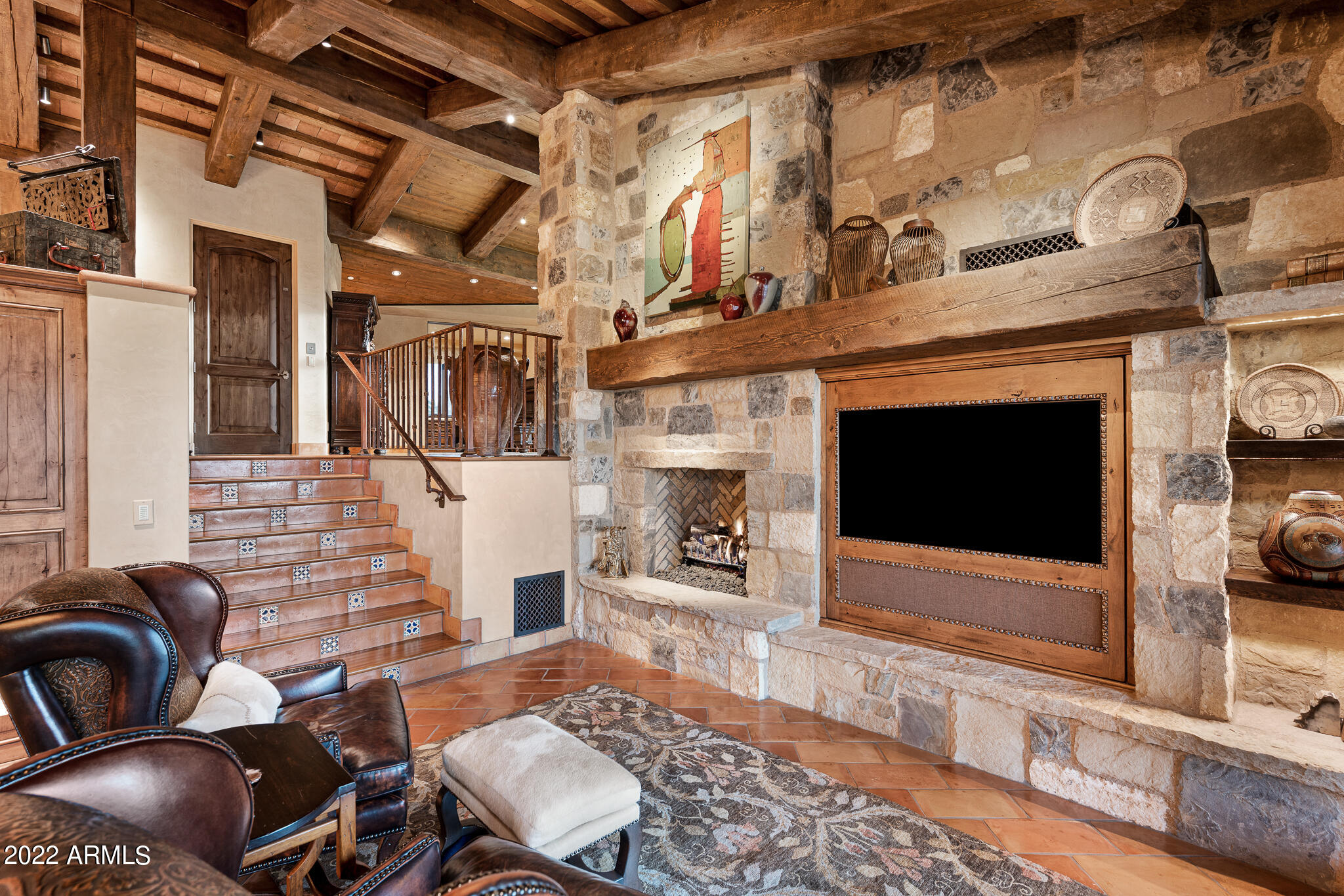 WHISPER ROCK UNIT 3 - Residential