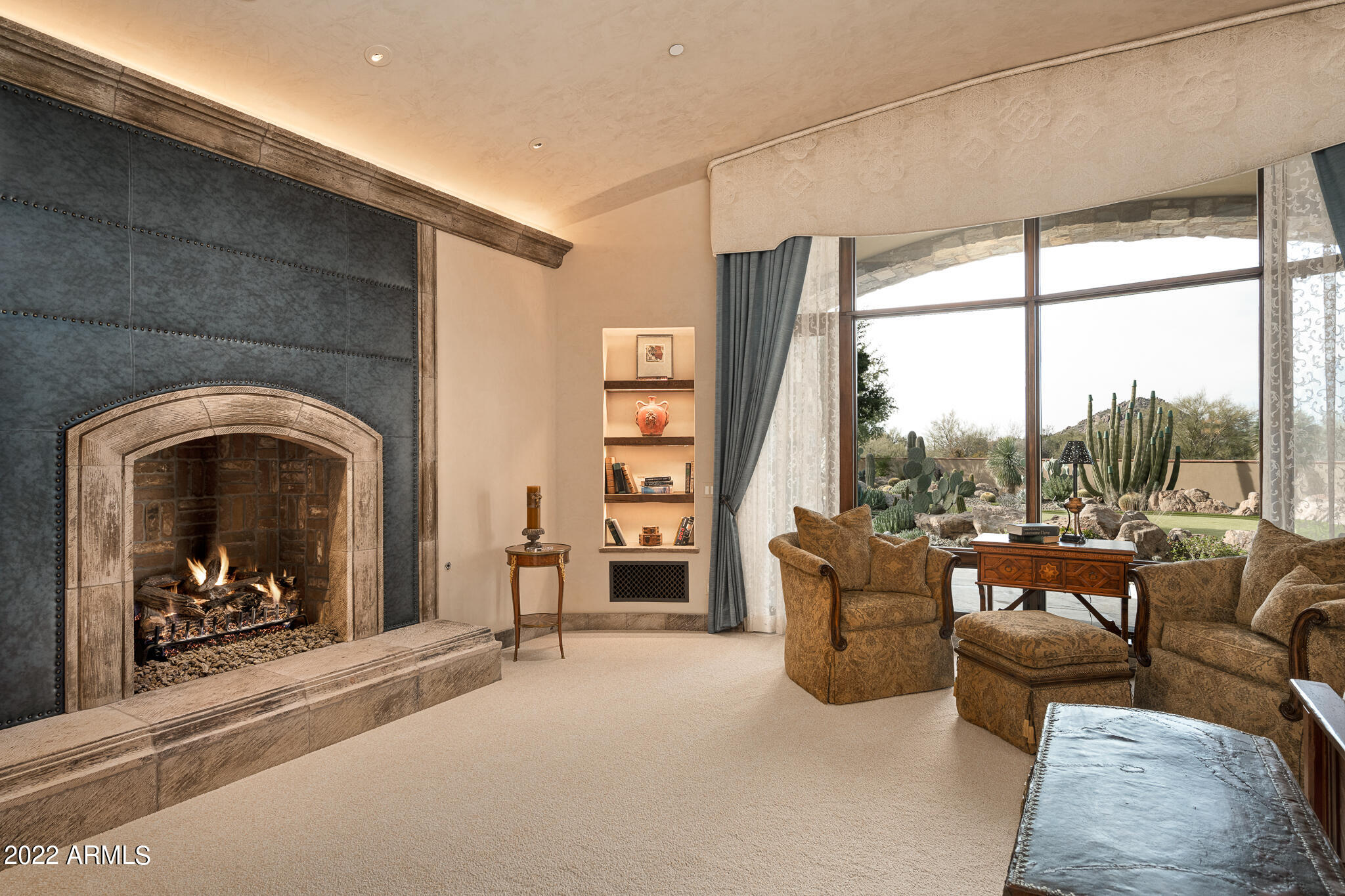 WHISPER ROCK UNIT 3 - Residential