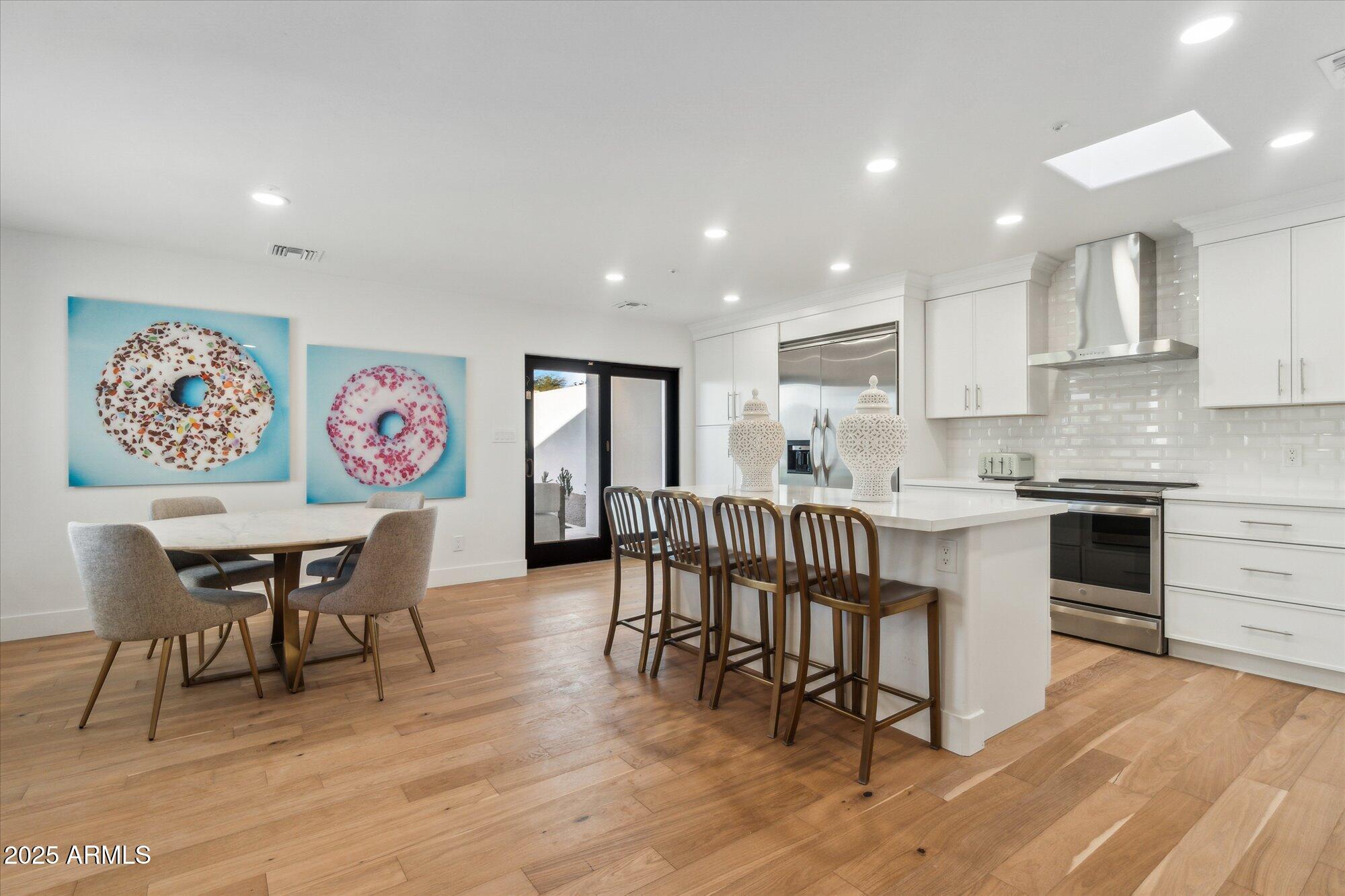 LA TIERRA ESTATES AMD - Residential