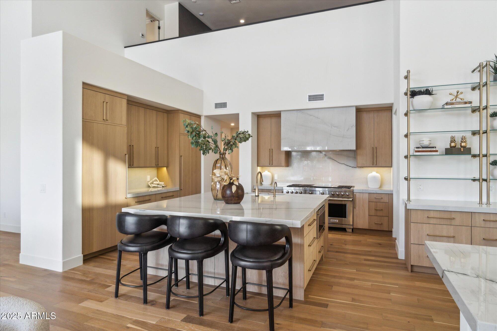 LA TIERRA ESTATES AMD - Residential