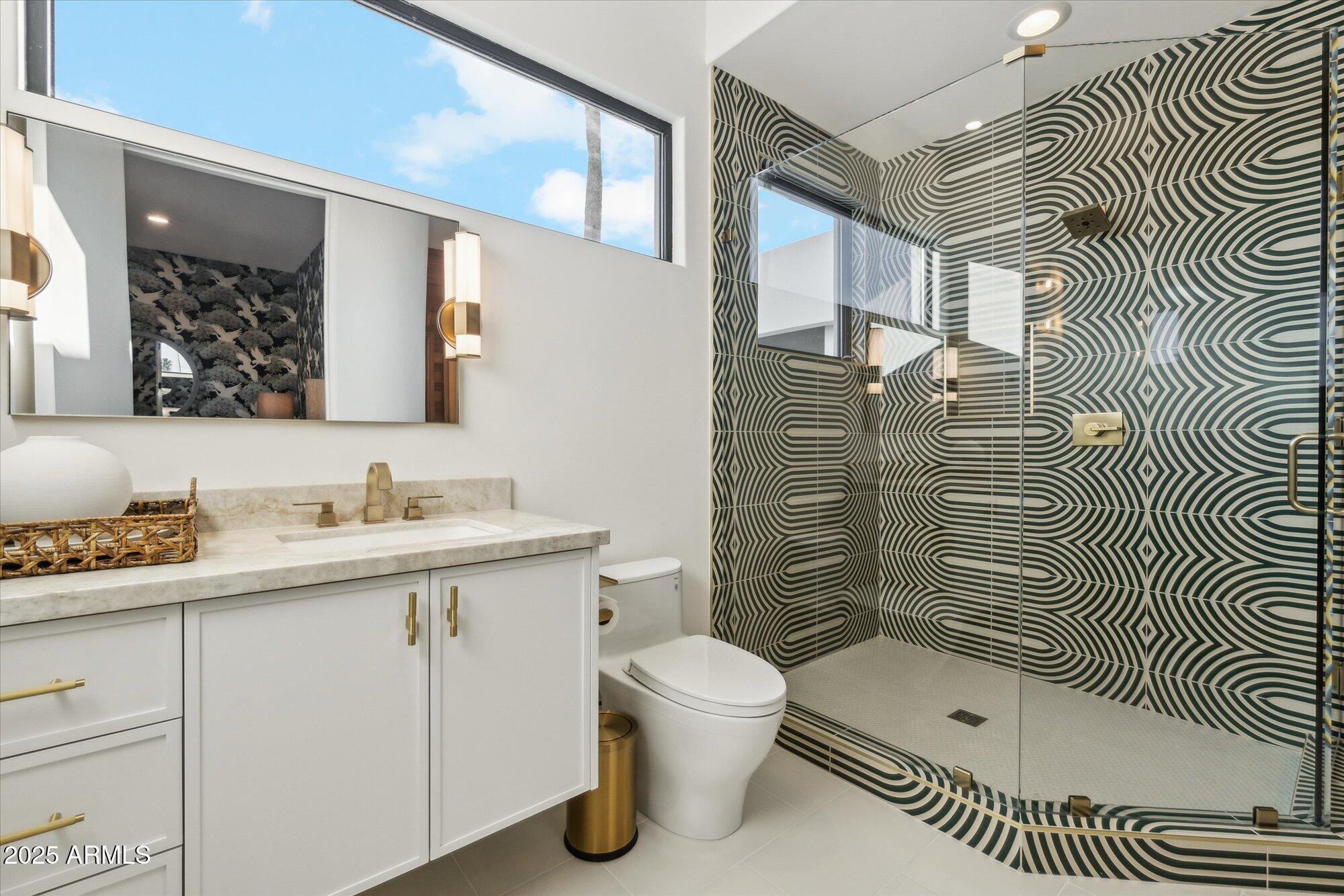 LA TIERRA ESTATES AMD - Residential