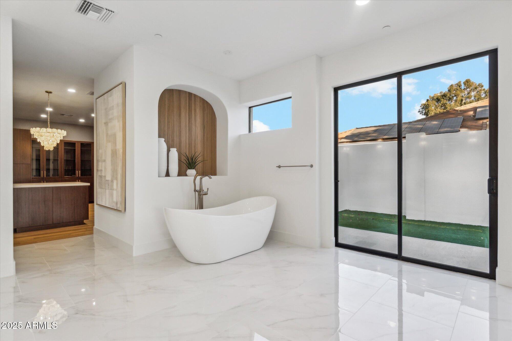 LA TIERRA ESTATES AMD - Residential