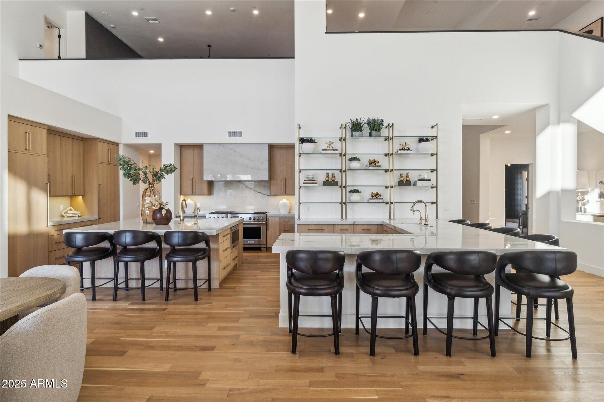 LA TIERRA ESTATES AMD - Residential