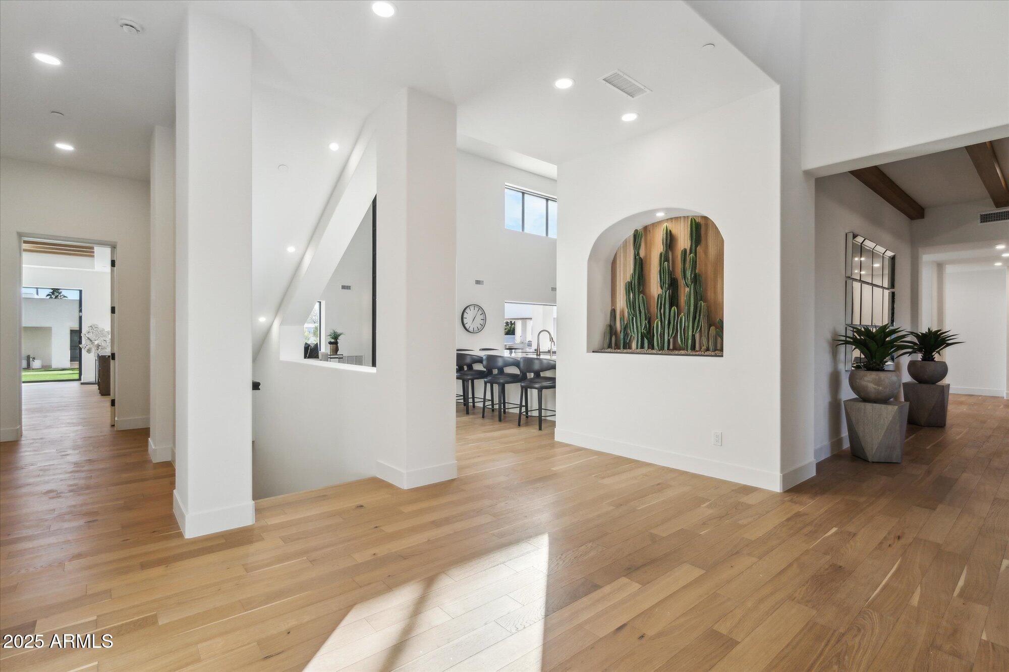 LA TIERRA ESTATES AMD - Residential