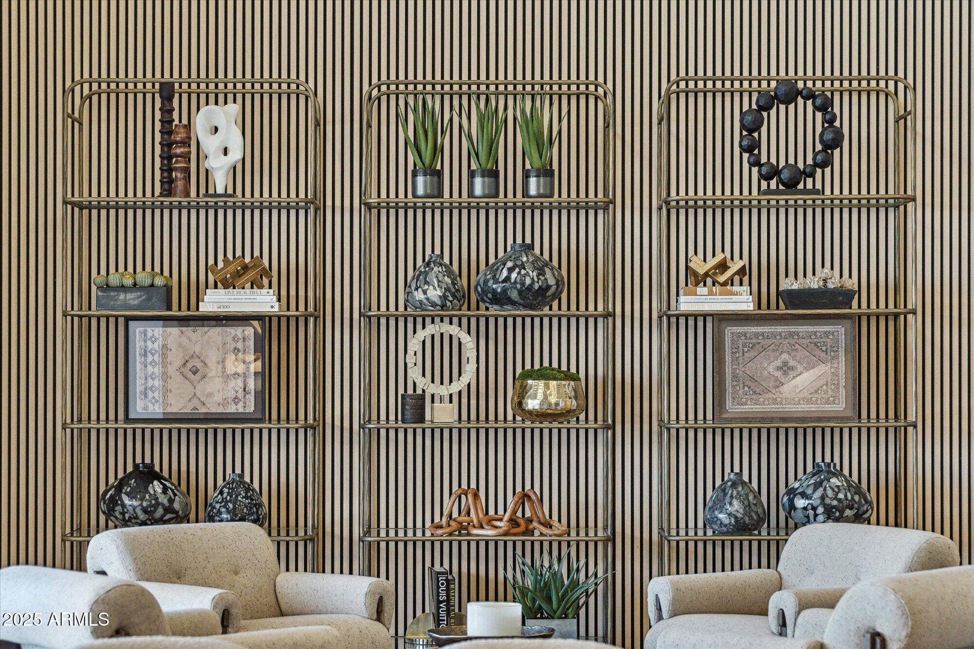 LA TIERRA ESTATES AMD - Residential