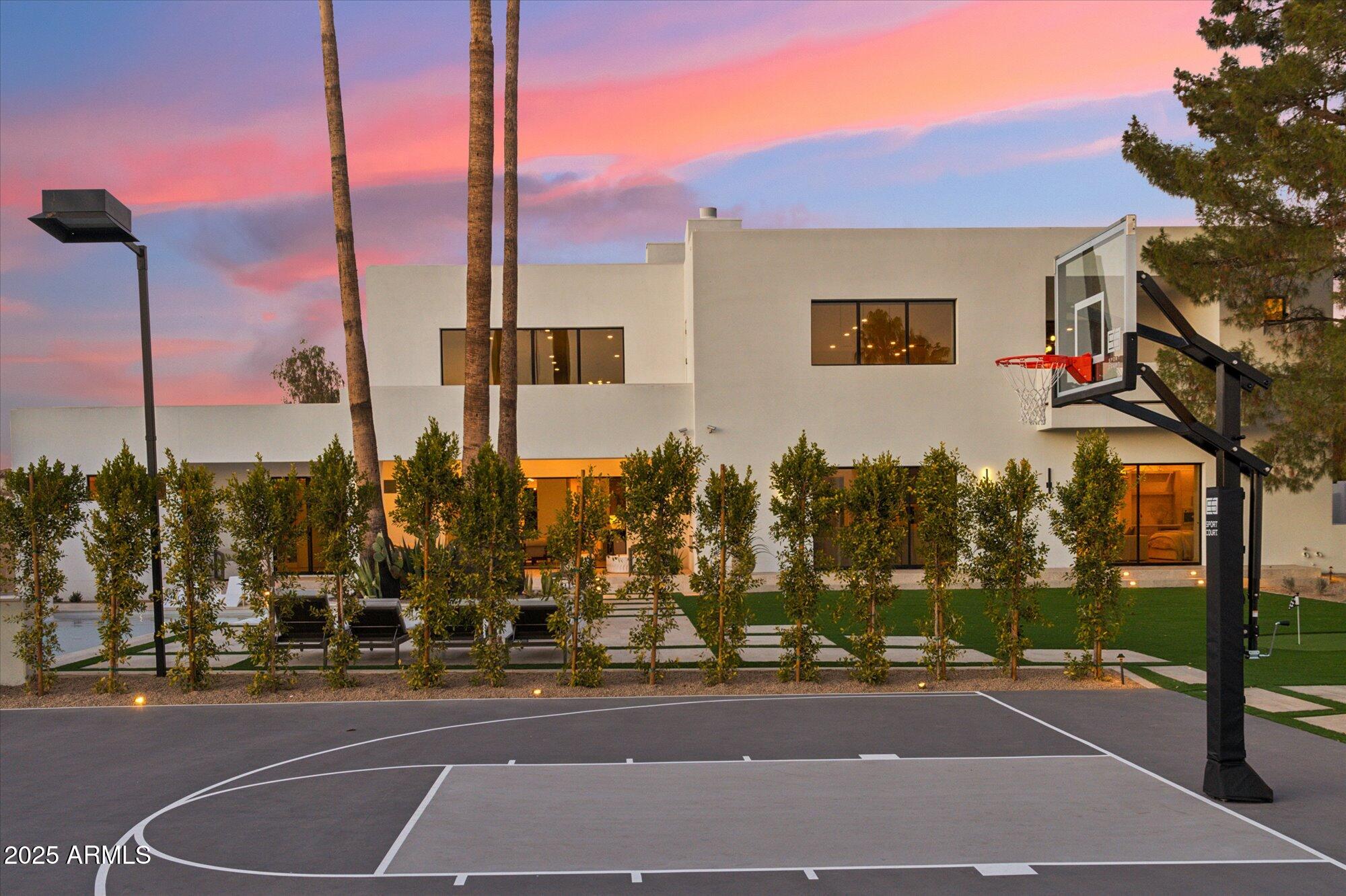 LA TIERRA ESTATES AMD - Residential