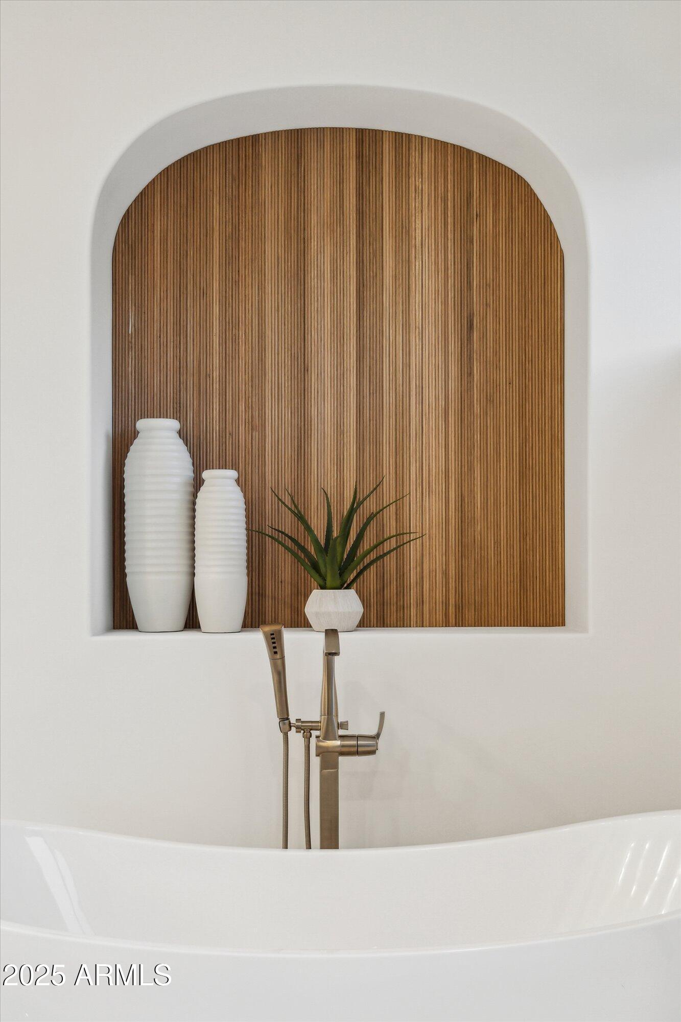 LA TIERRA ESTATES AMD - Residential