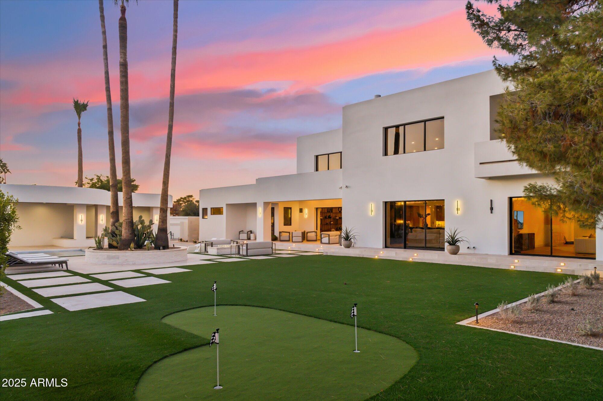 LA TIERRA ESTATES AMD - Residential