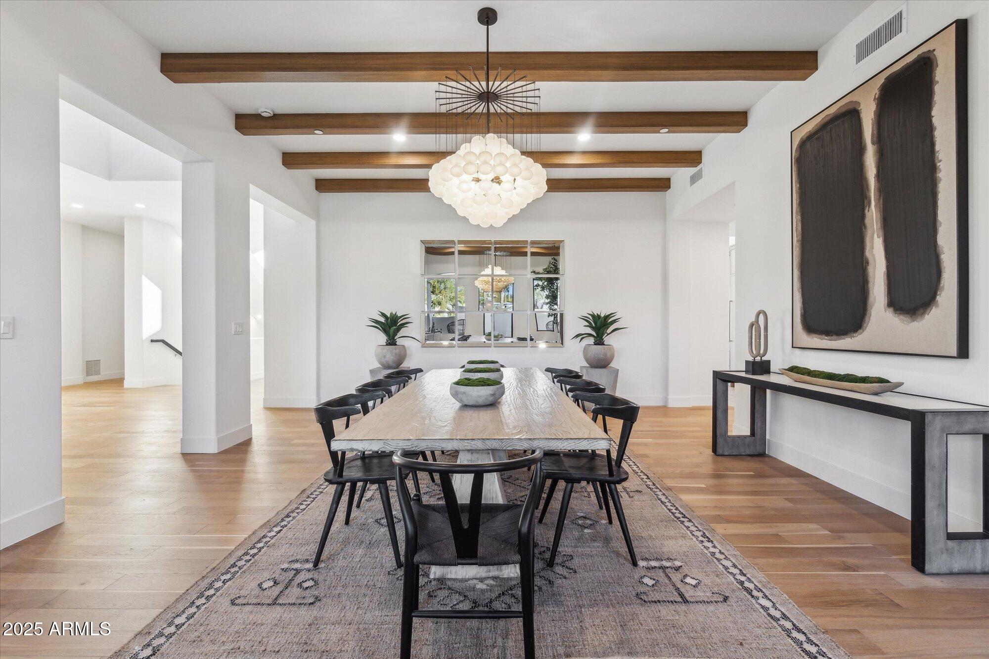 LA TIERRA ESTATES AMD - Residential