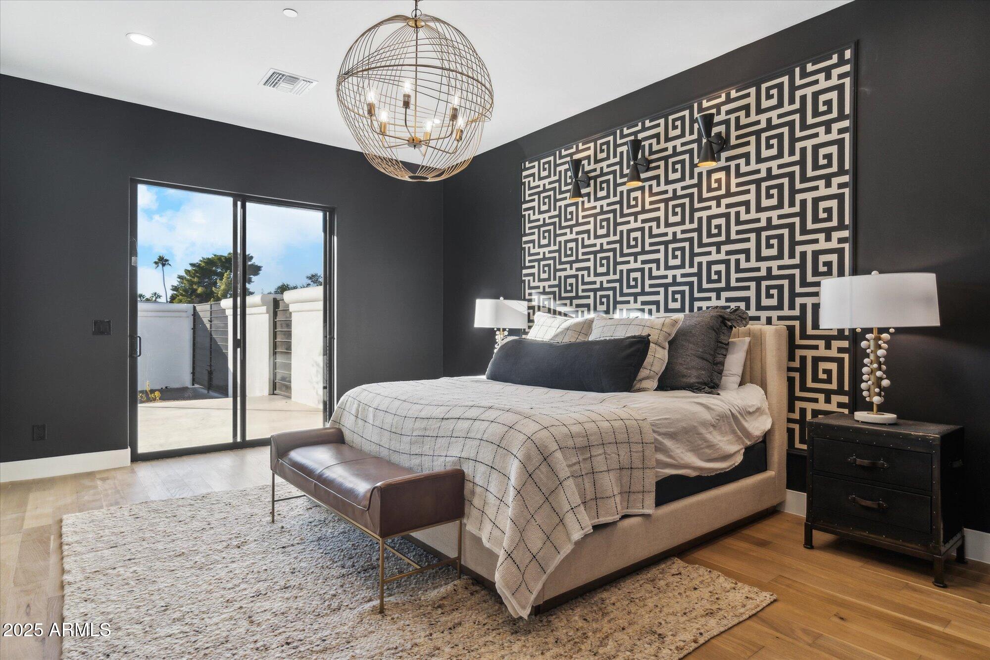 LA TIERRA ESTATES AMD - Residential