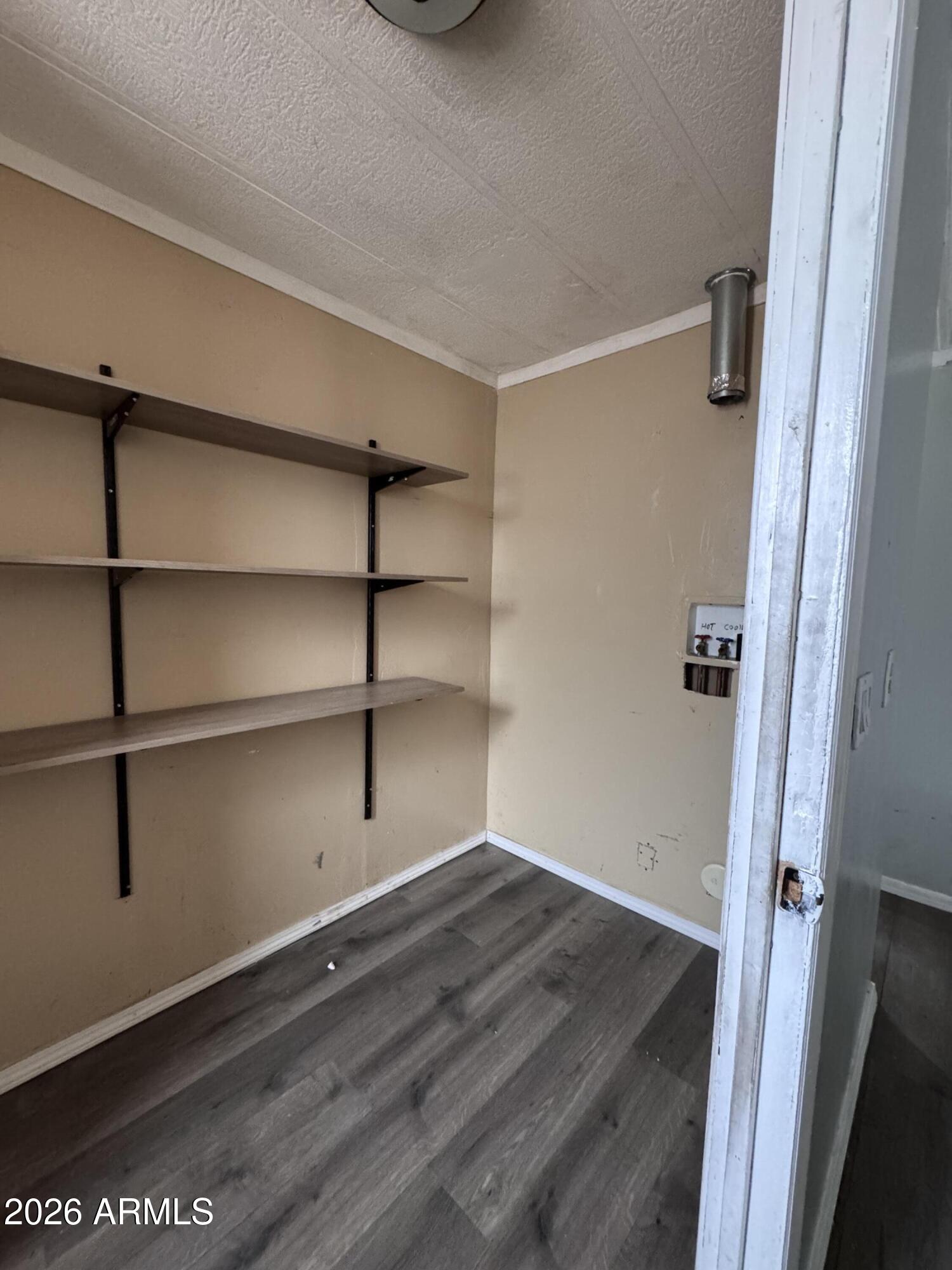 36/3N/1E - Residential