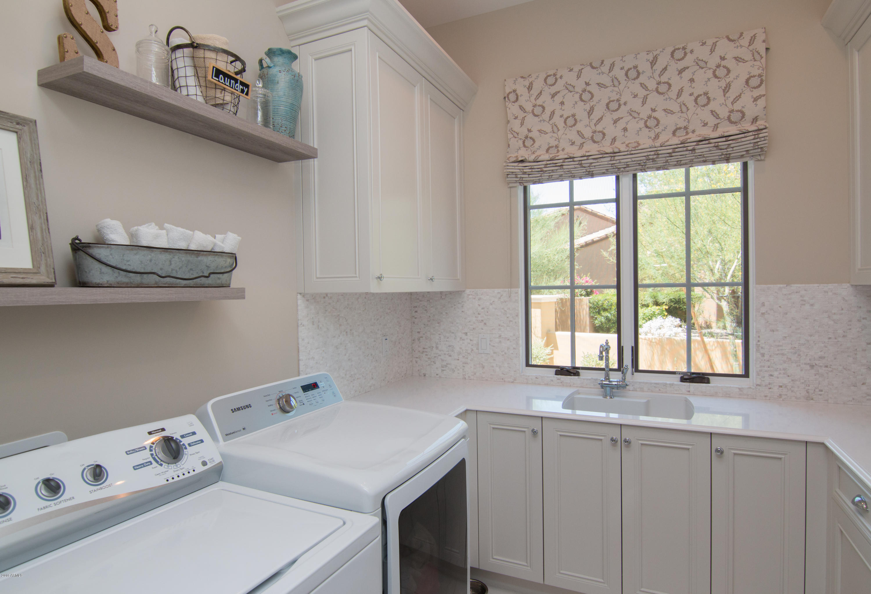 SILVERLEAF - Residential