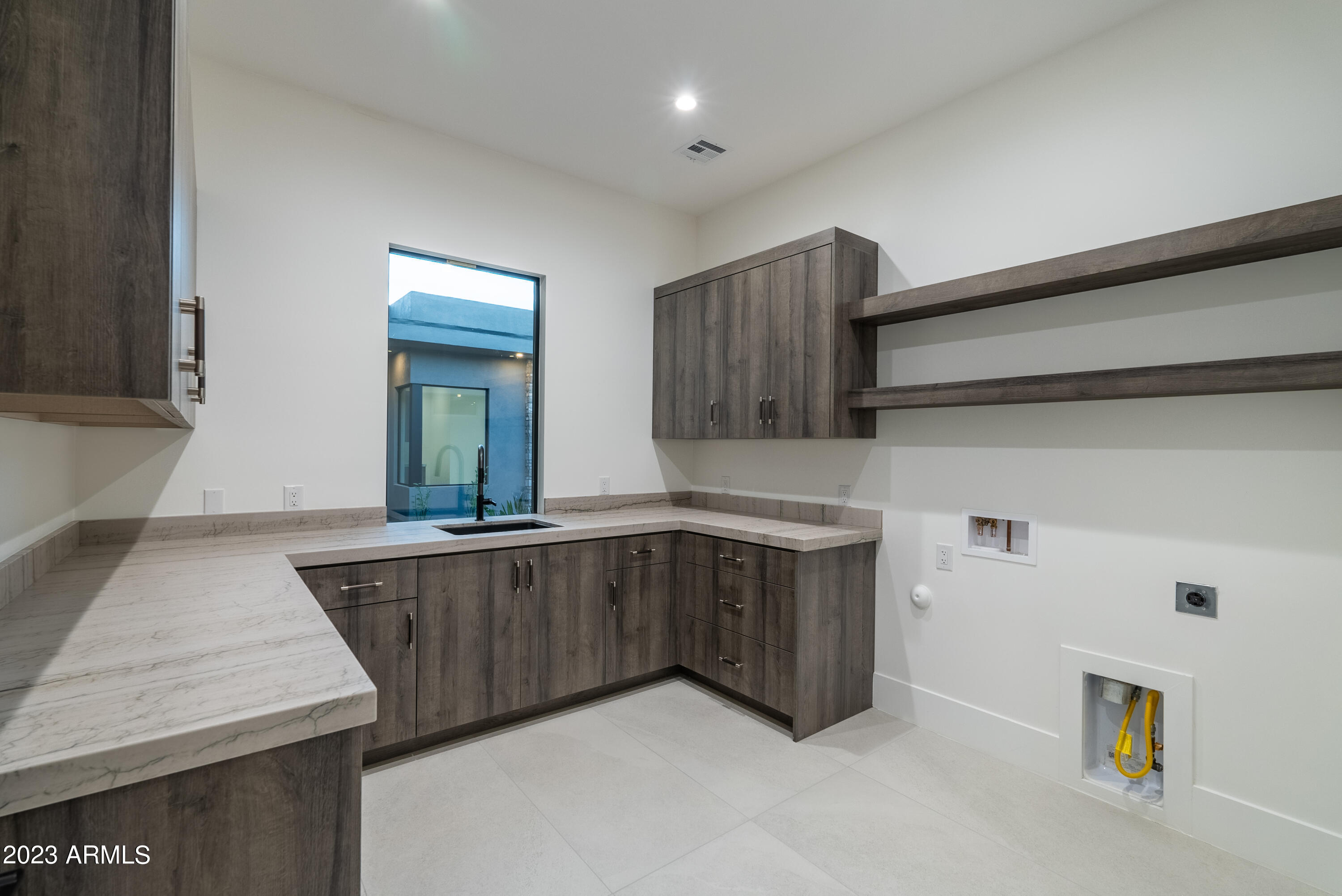 Yearling Estate - Residential