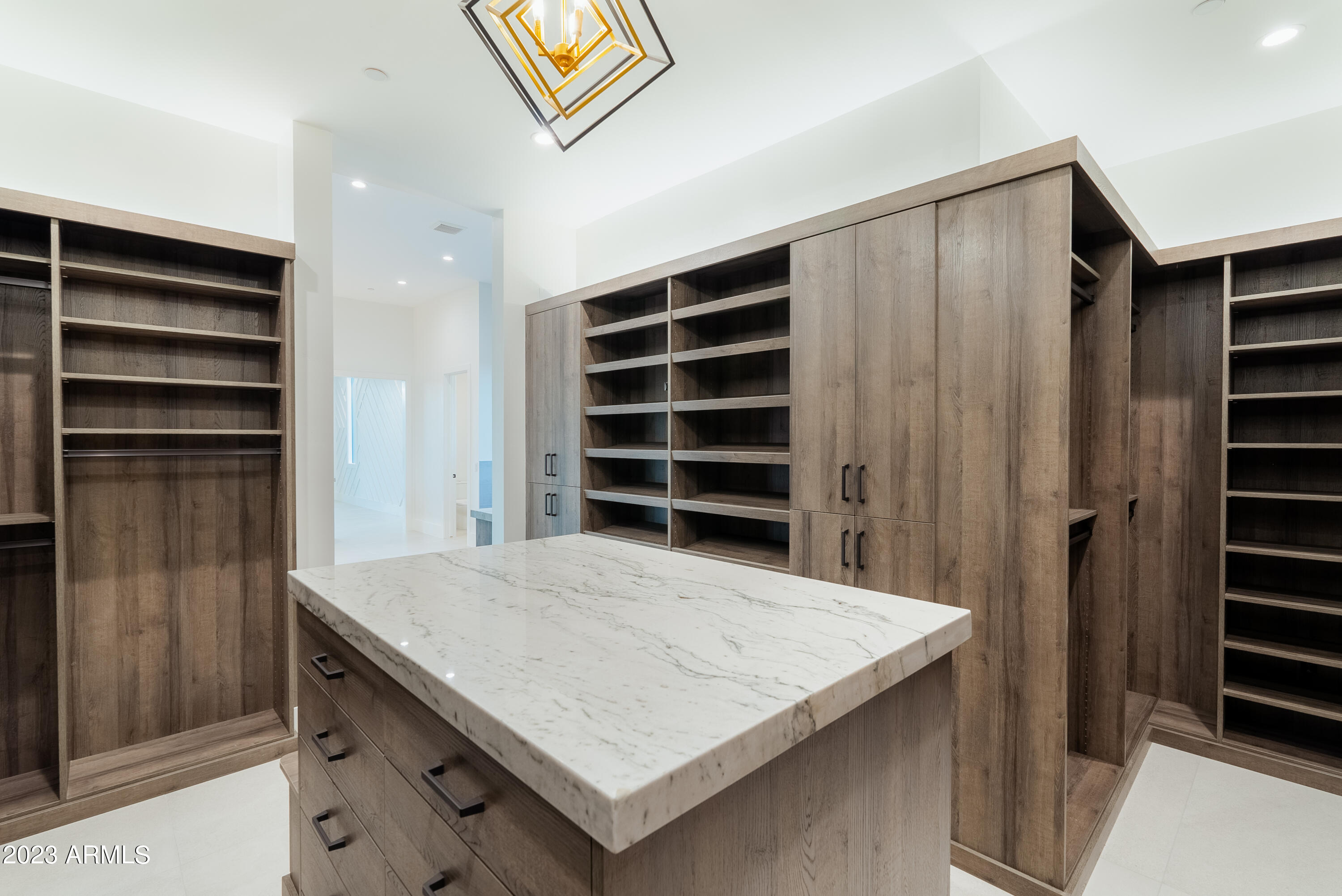 Yearling Estate - Residential